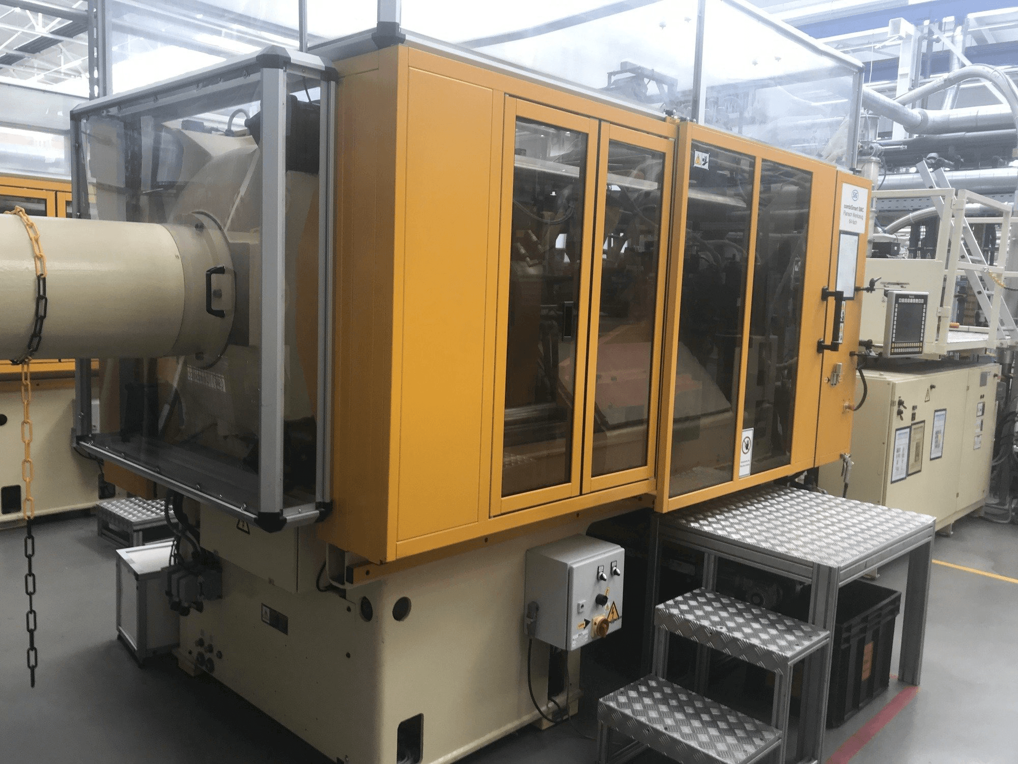 Frontansicht der Husky H300 RS 55/50 Maschine