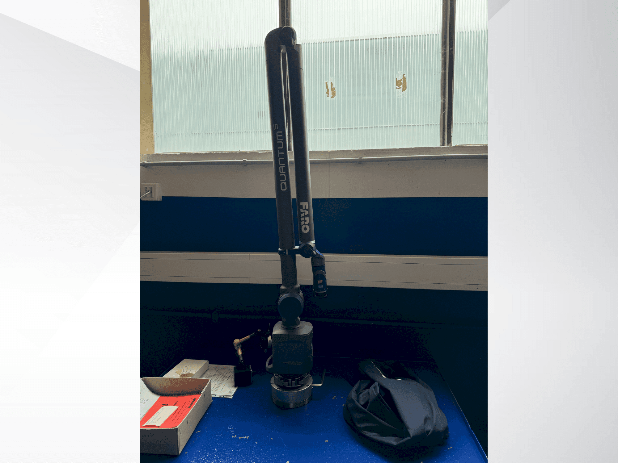 Frontansicht der Faro 21000 Maschine