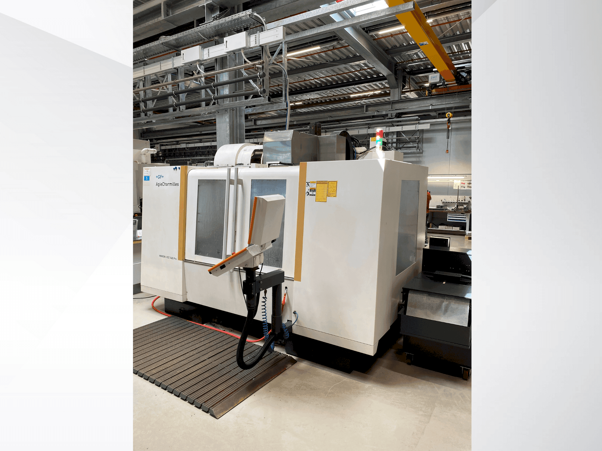 Frontansicht der +GF+ AgieCharmilles MIKRON VCE 1400 PRO (2012) Maschine