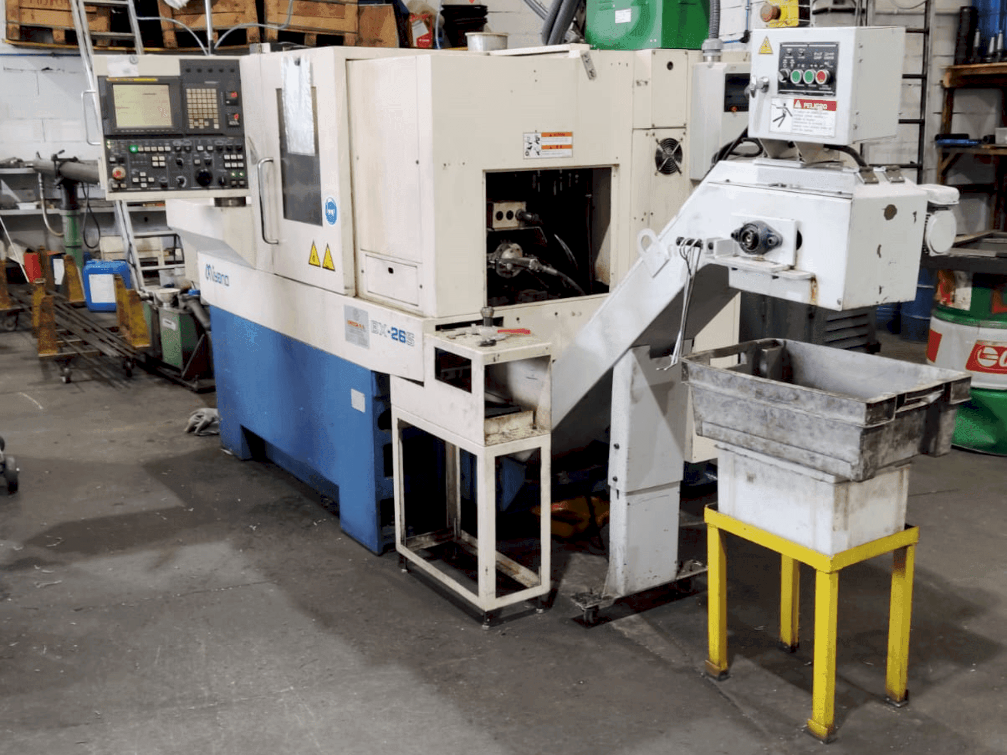 Frontansicht der Miyano BX-26S Maschine