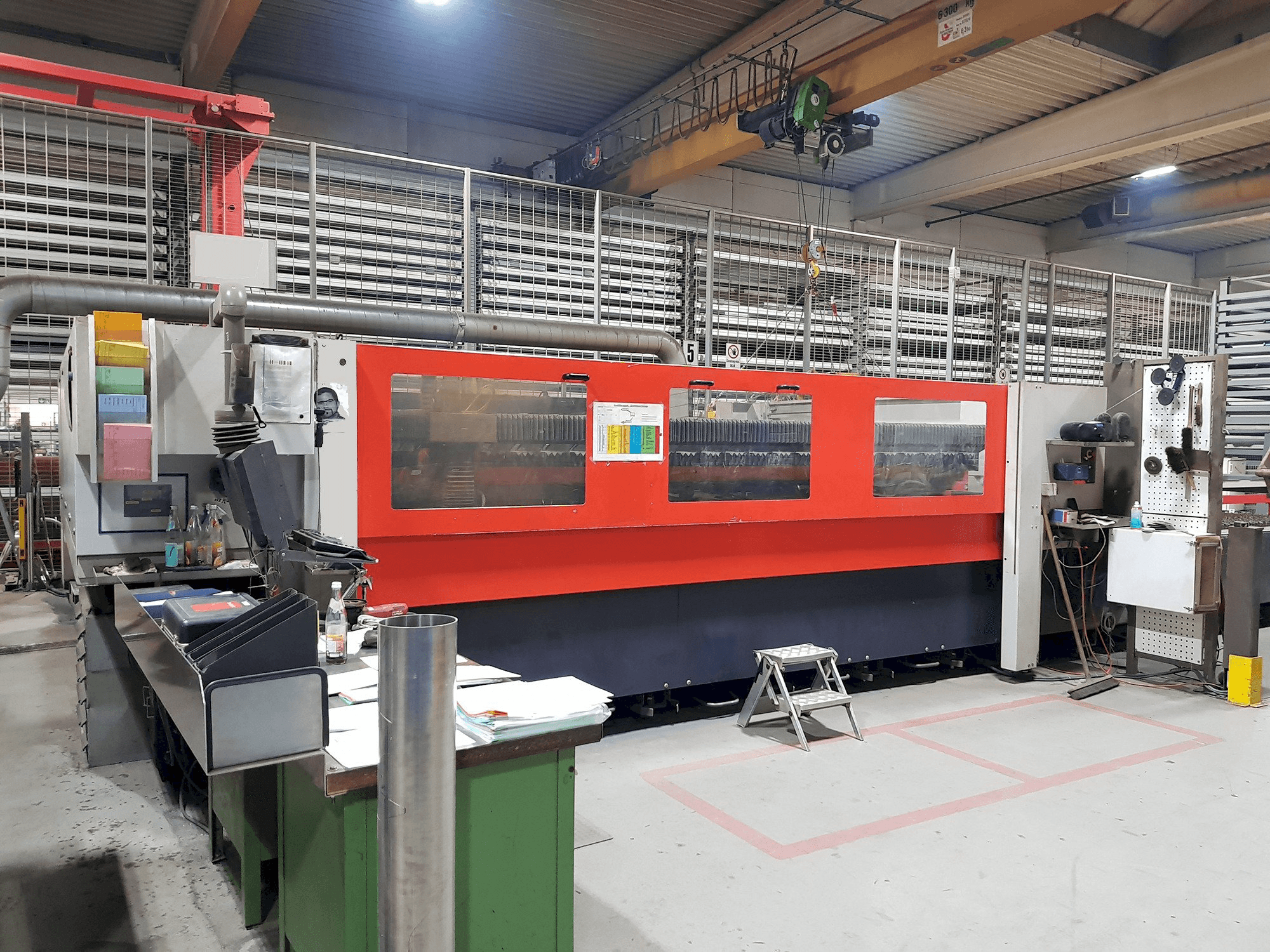 Frontansicht der Bystronic Bystar 4020 Maschine