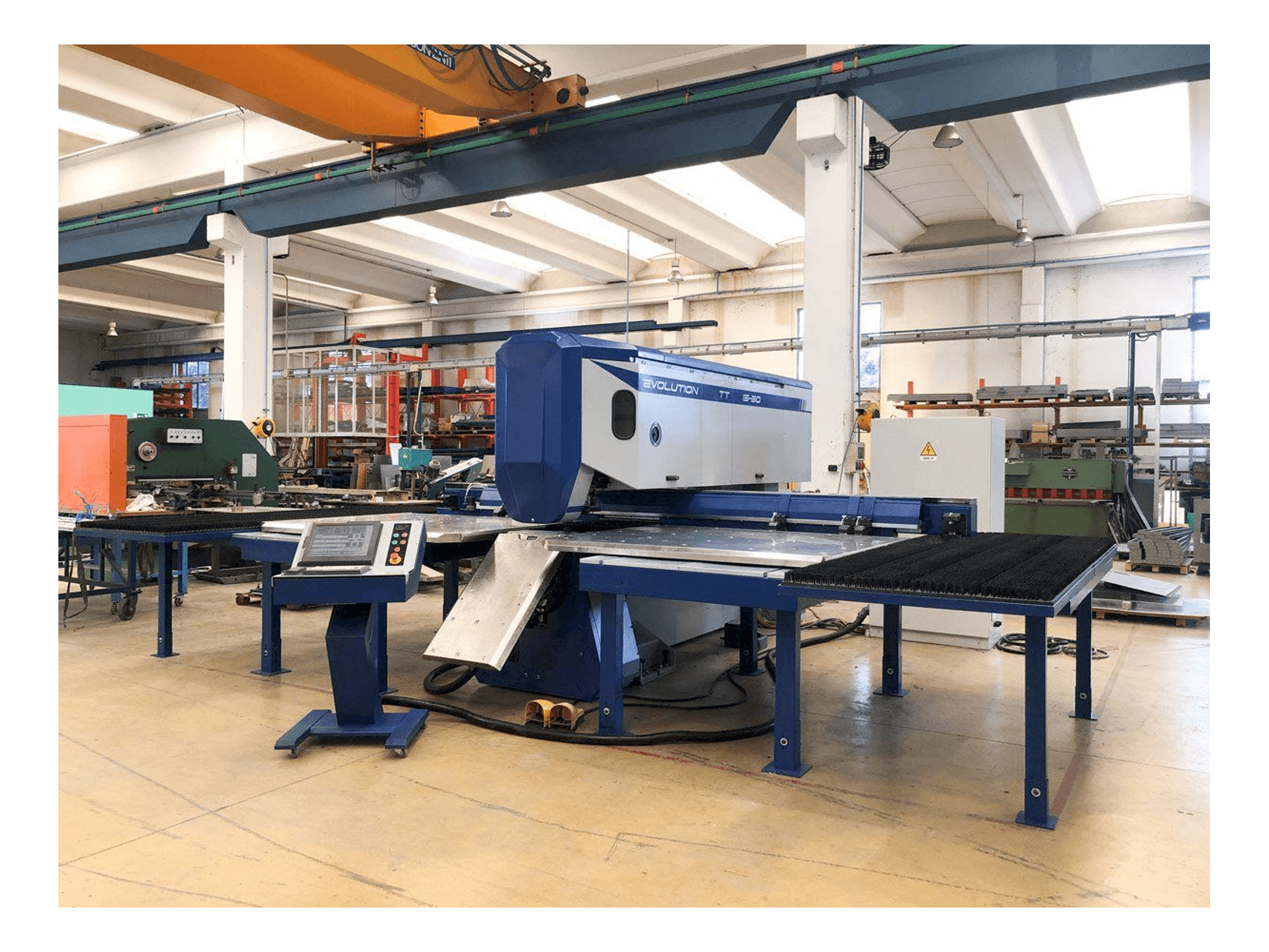 Frontansicht der TECHNOLOGY EVOLUTION TT Maschine