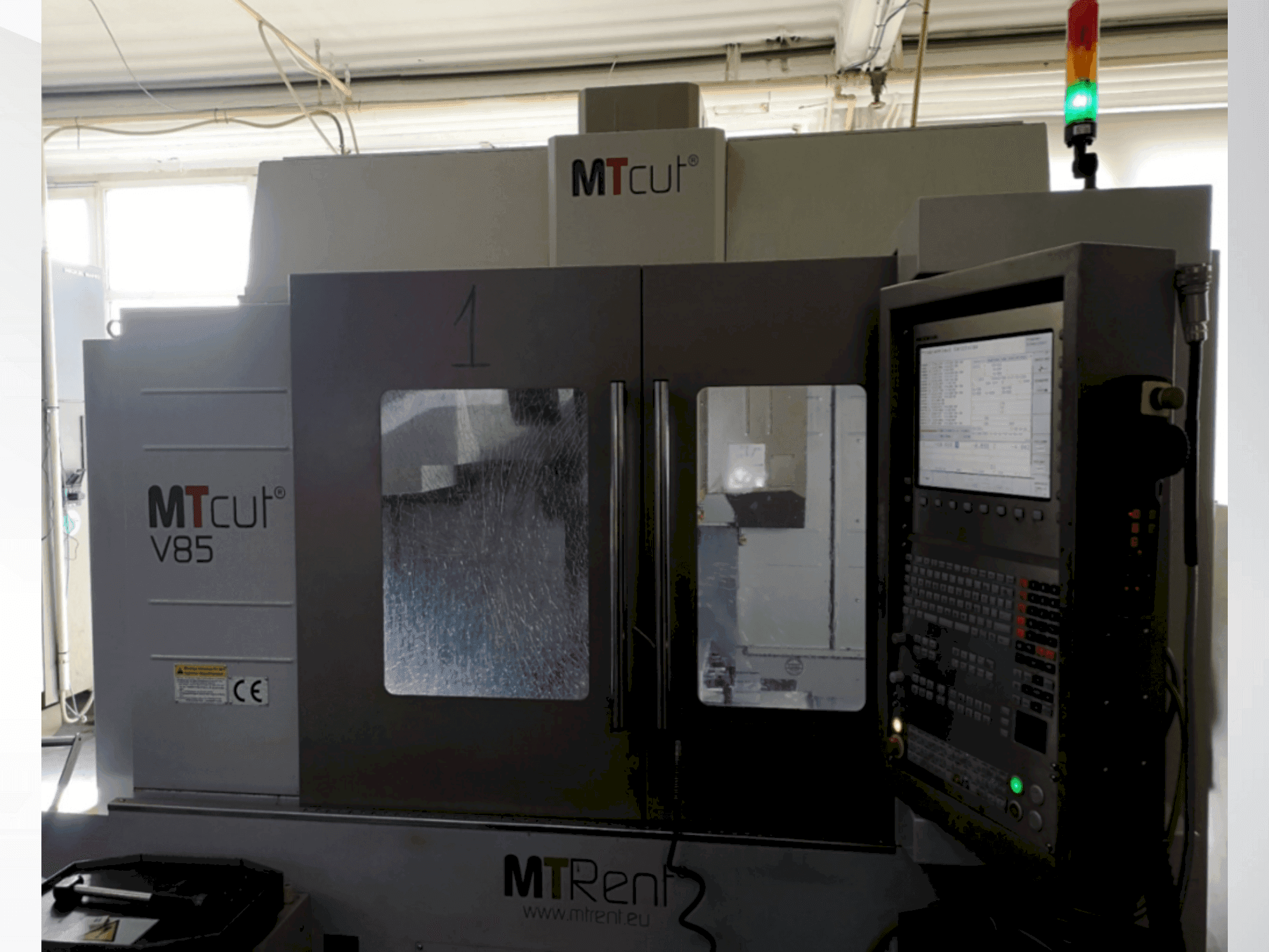 Frontansicht der MTcut V85 Maschine