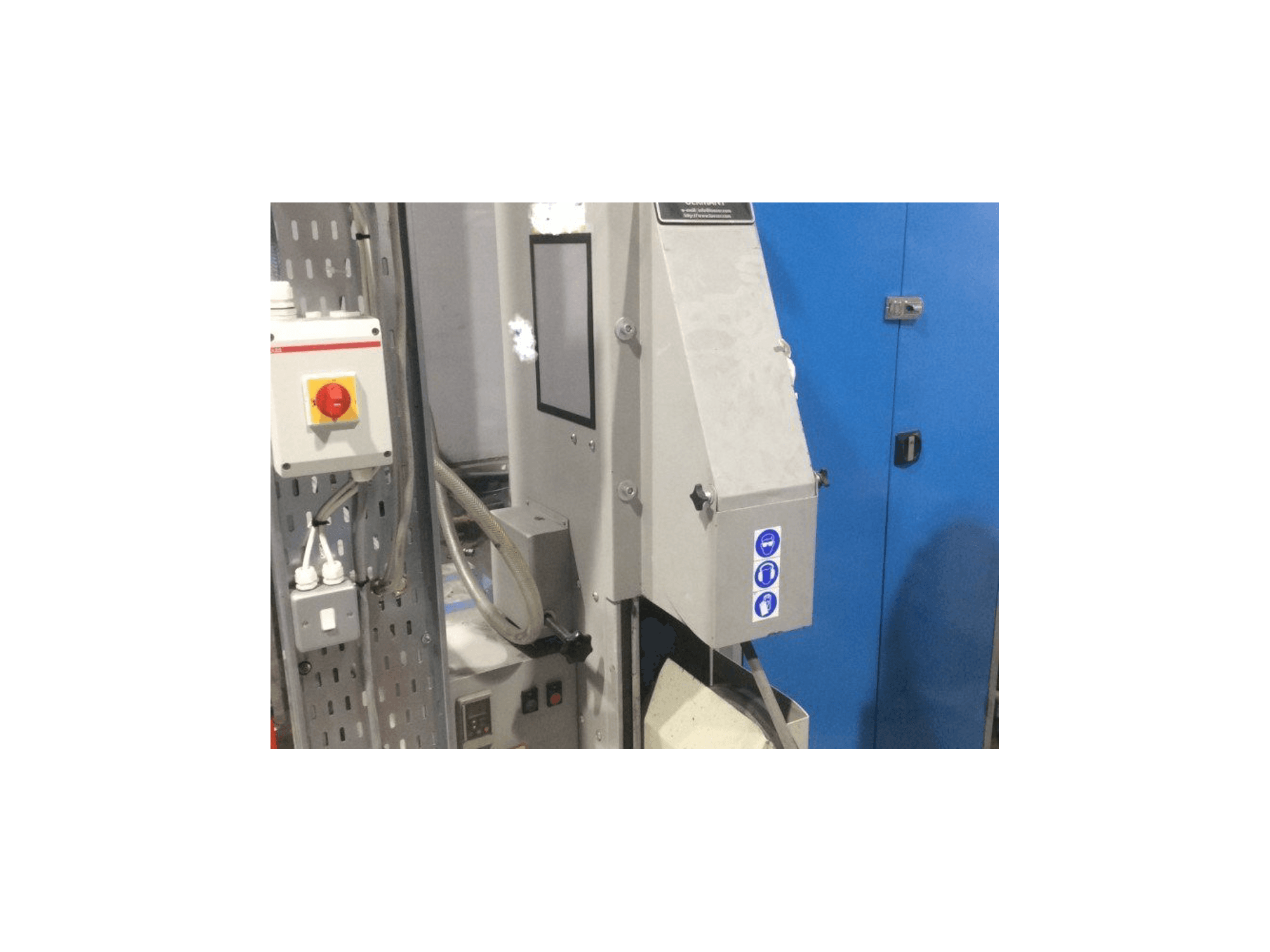 Frontansicht der Loeser KS 100 Maschine