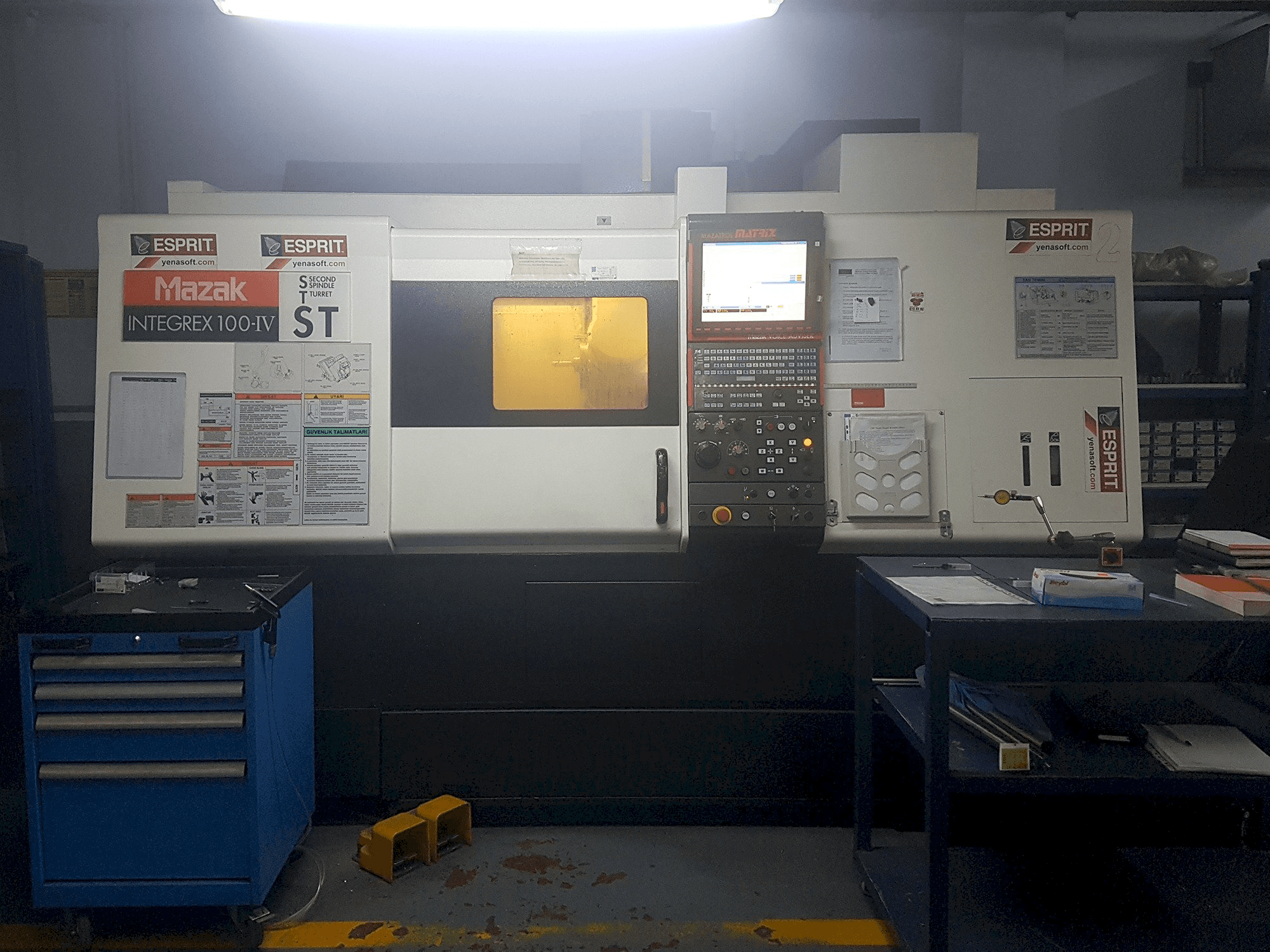 Frontansicht der Mazak Integrex 100-IV Maschine