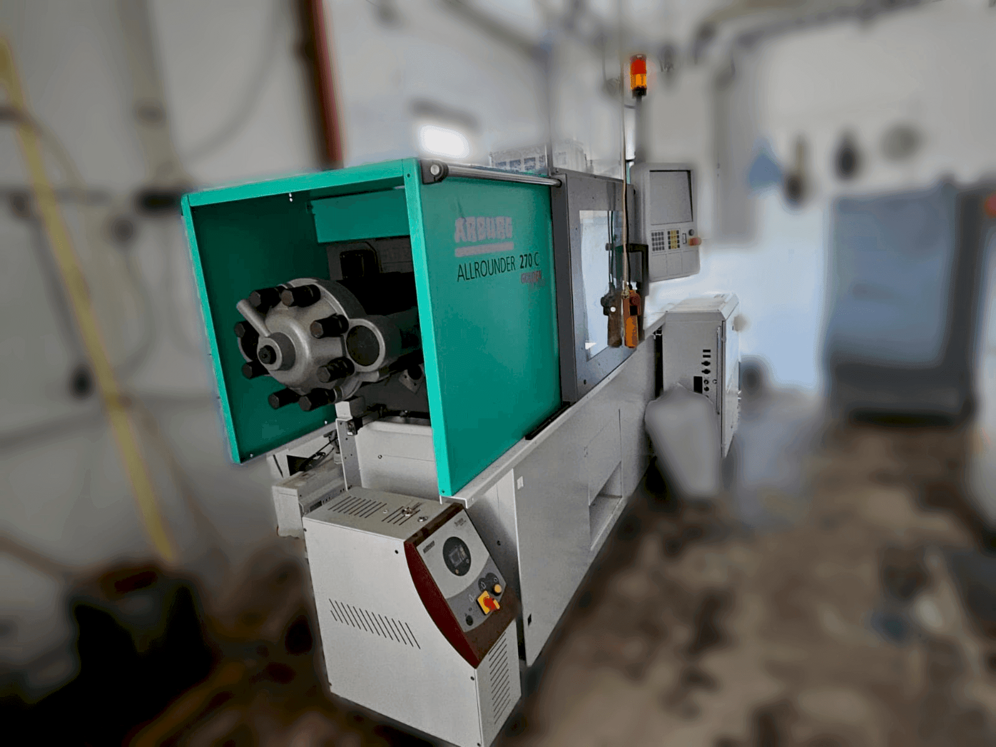 Seitenansicht der Arburg 270 C 400-70 Golden Edition Maschine