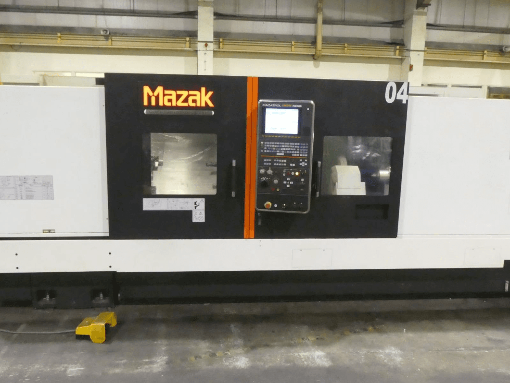 Frontansicht der Mazak QUICK TURN NEXUS 450-II M Maschine