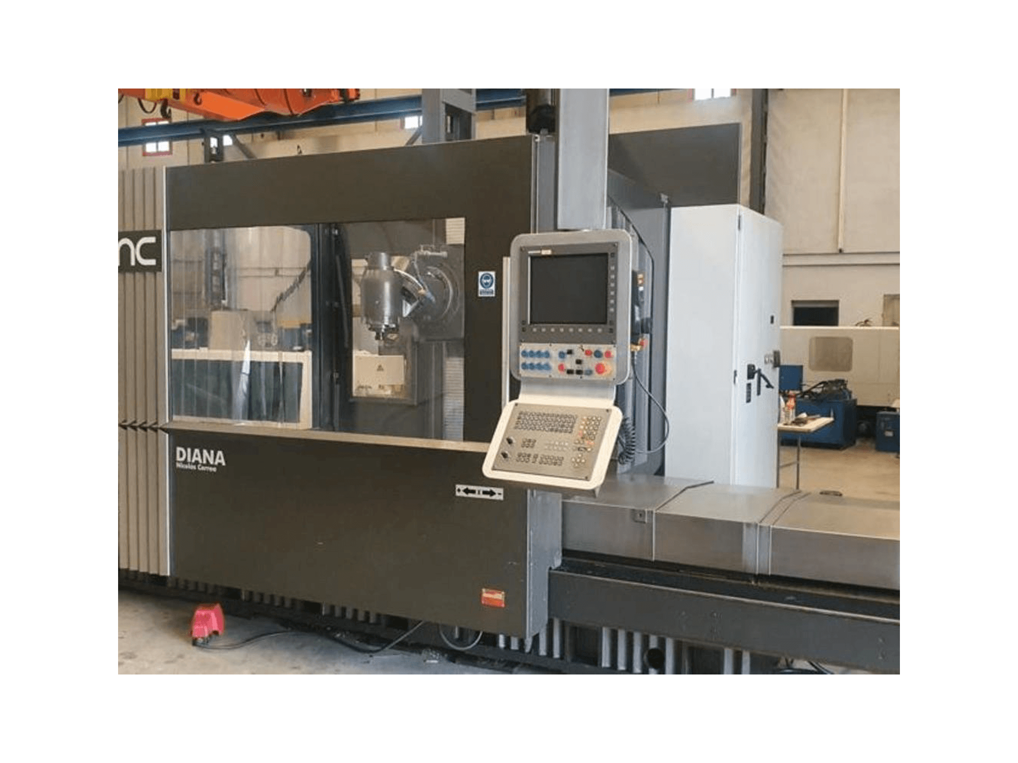 Frontansicht der Nicolas Correa Prisma 20 Maschine