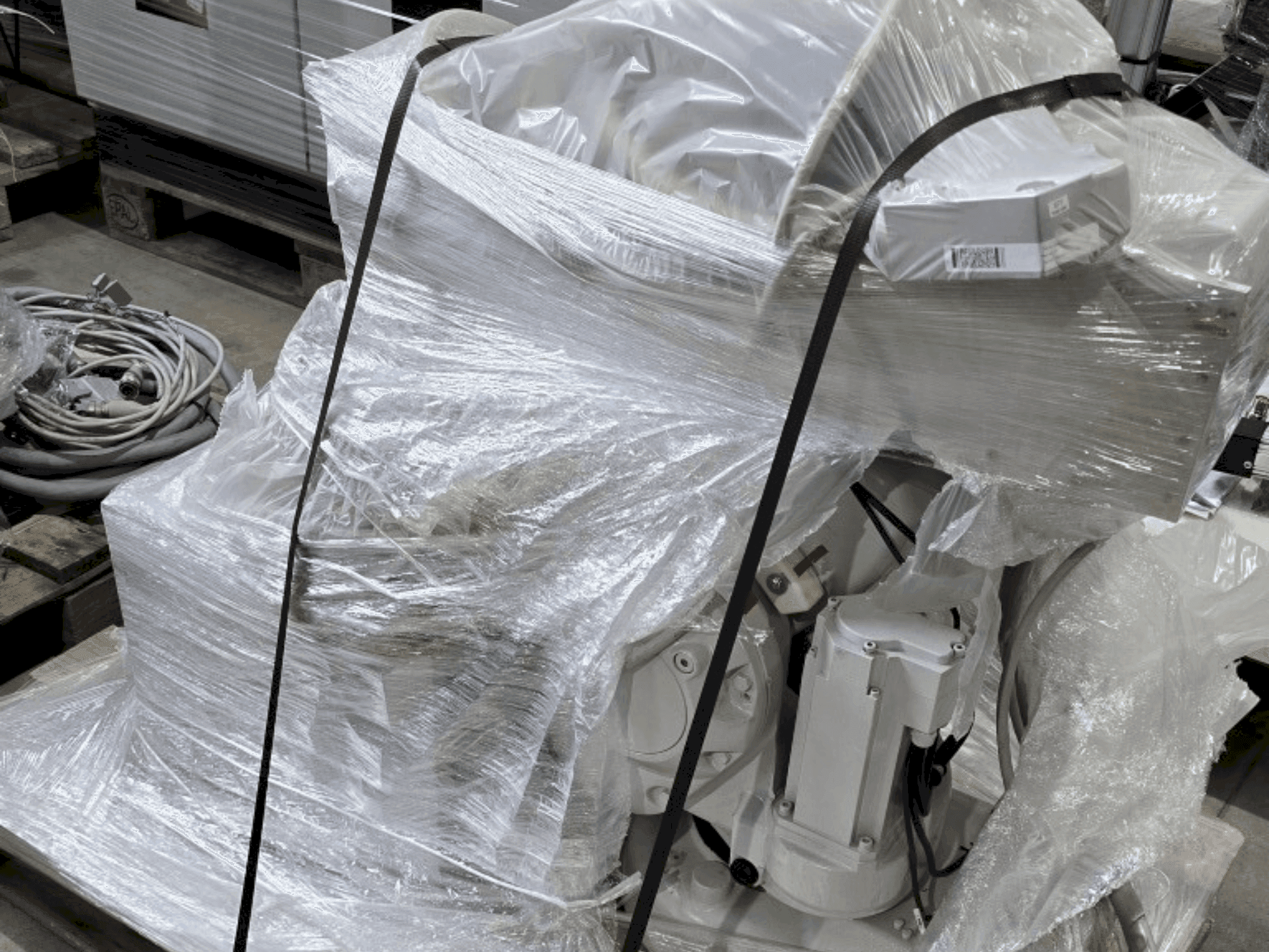 Frontansicht der ABB IRB 140-6/0.8 Maschine