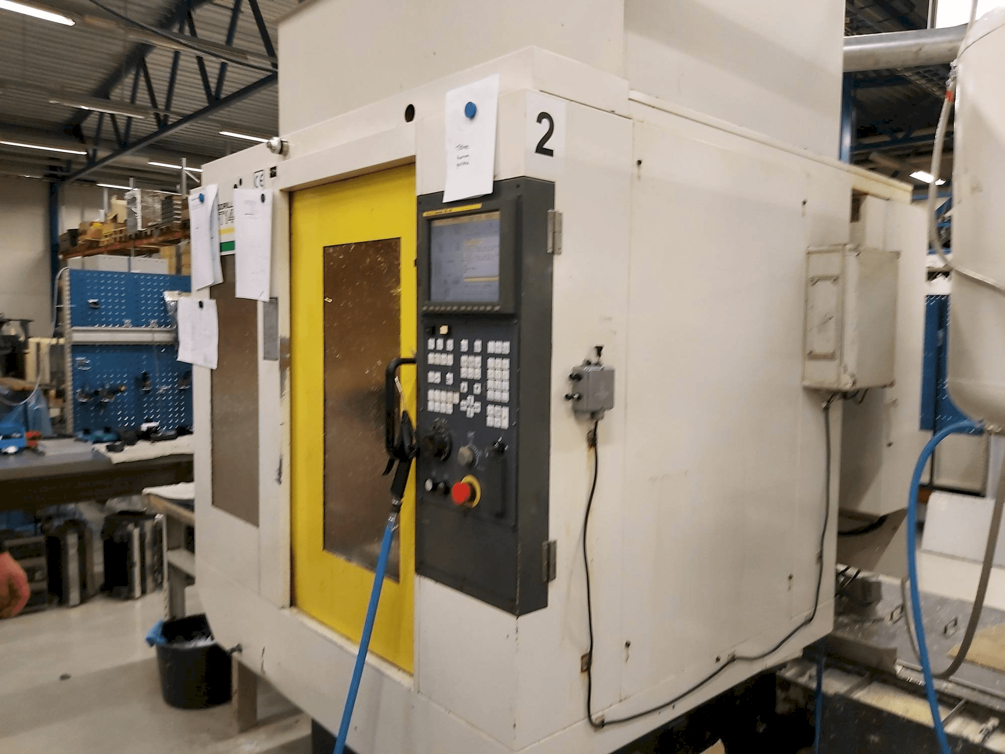 Frontansicht der FANUC Robodrill alfa-T14iB Maschine