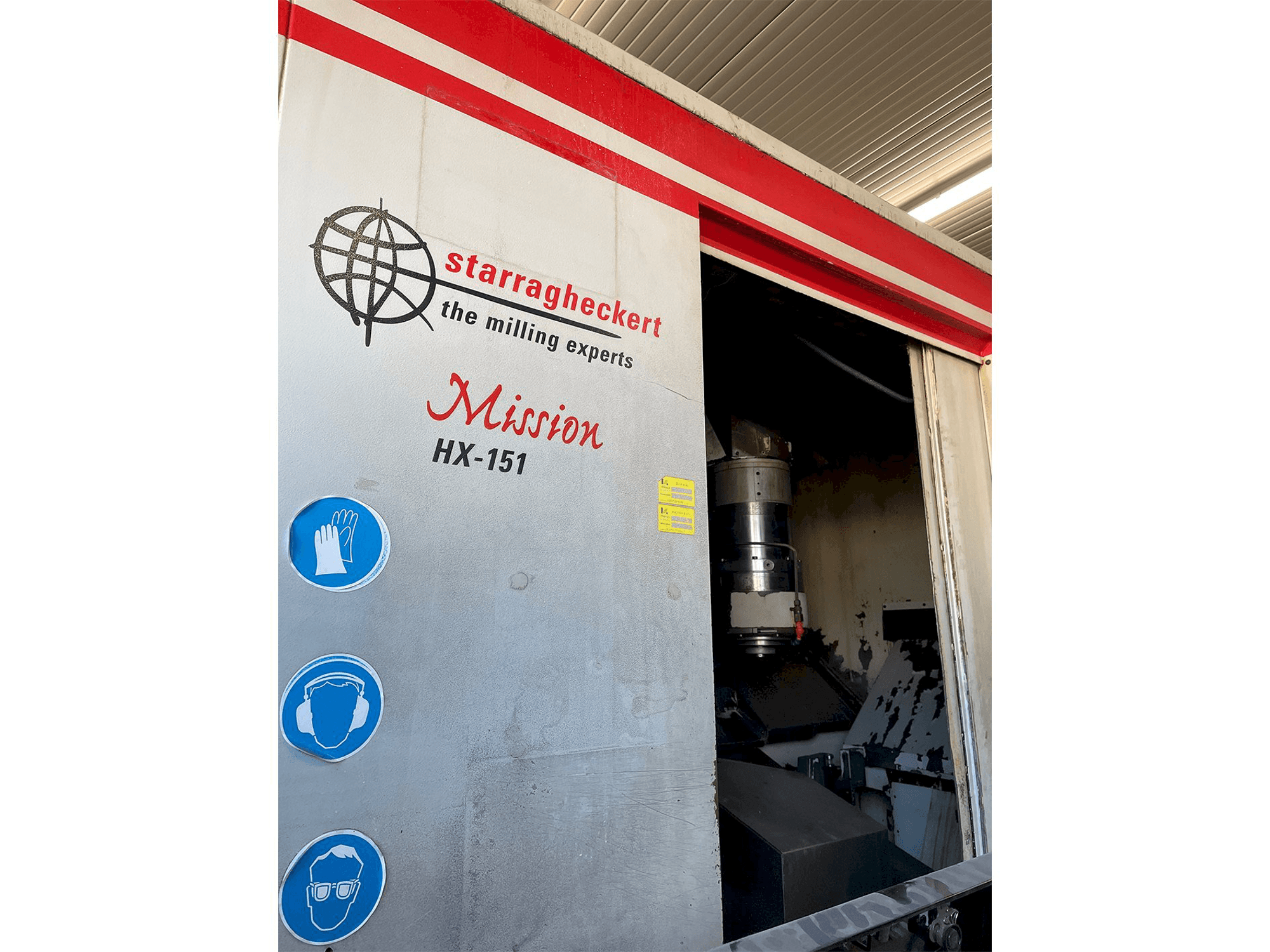 Frontansicht der Starrag HX 151 (2004) Maschine