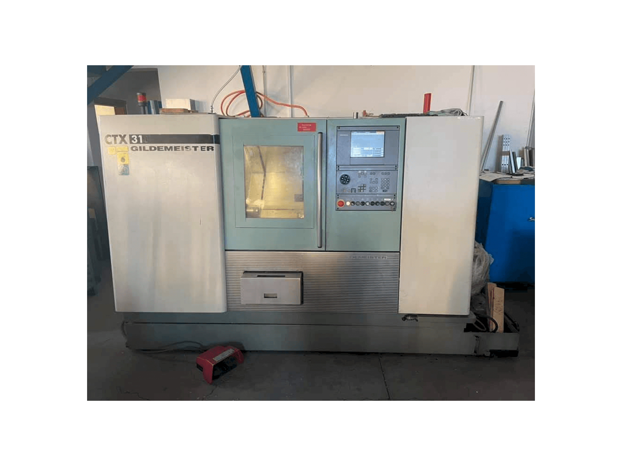 Frontansicht der Gildemeister CTX 310 Maschine