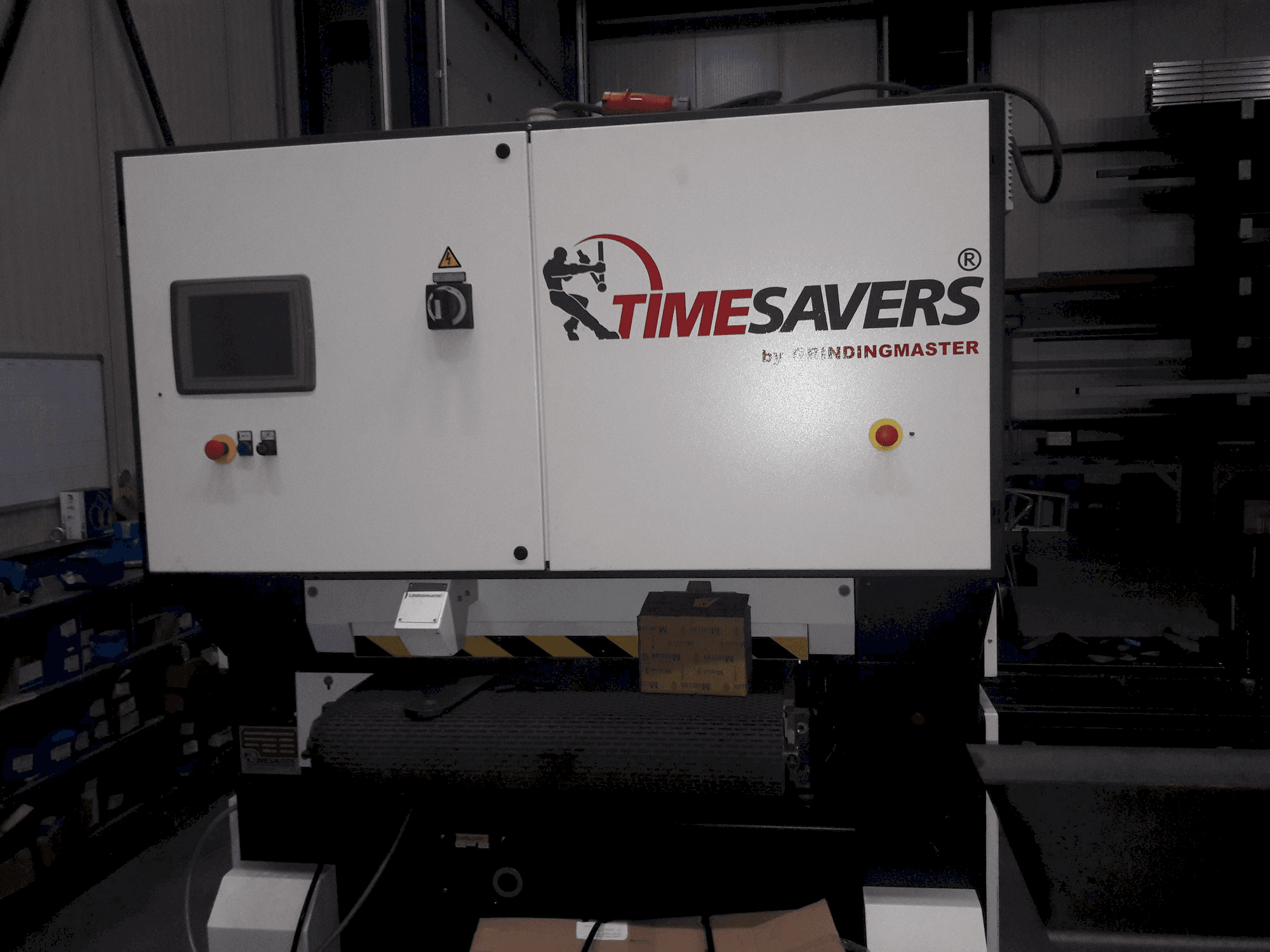 Frontansicht der TIMESAVERS 42-SERIE-900-WWB-S Maschine