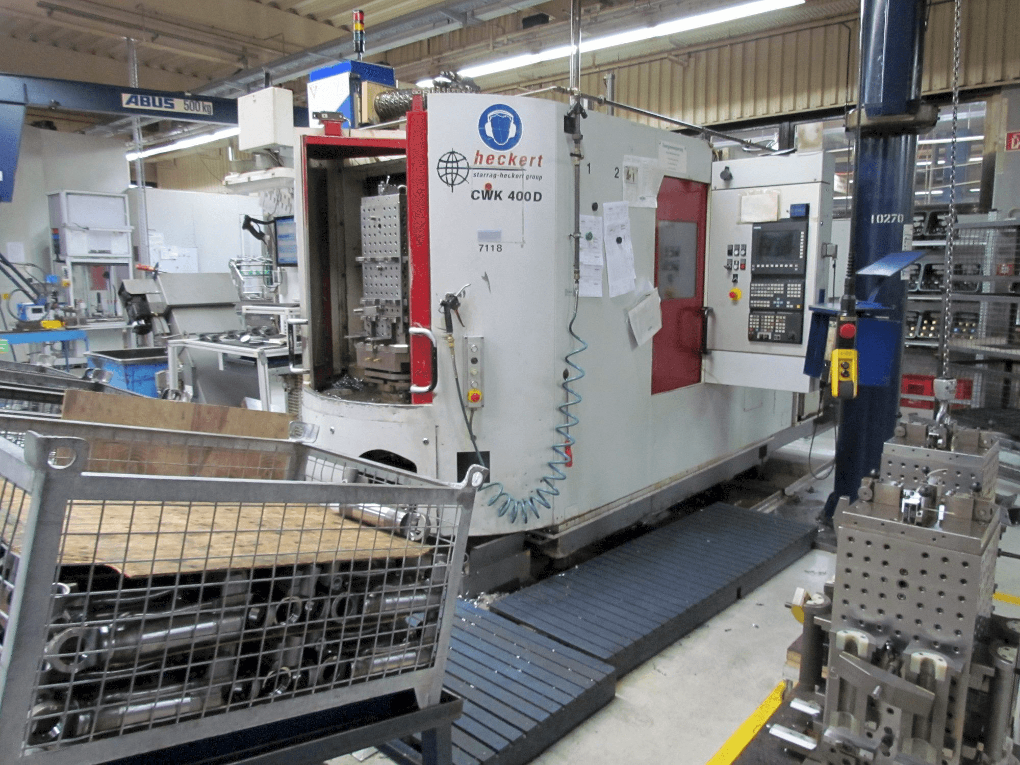 Frontansicht der Heckert CWK 400 D Maschine