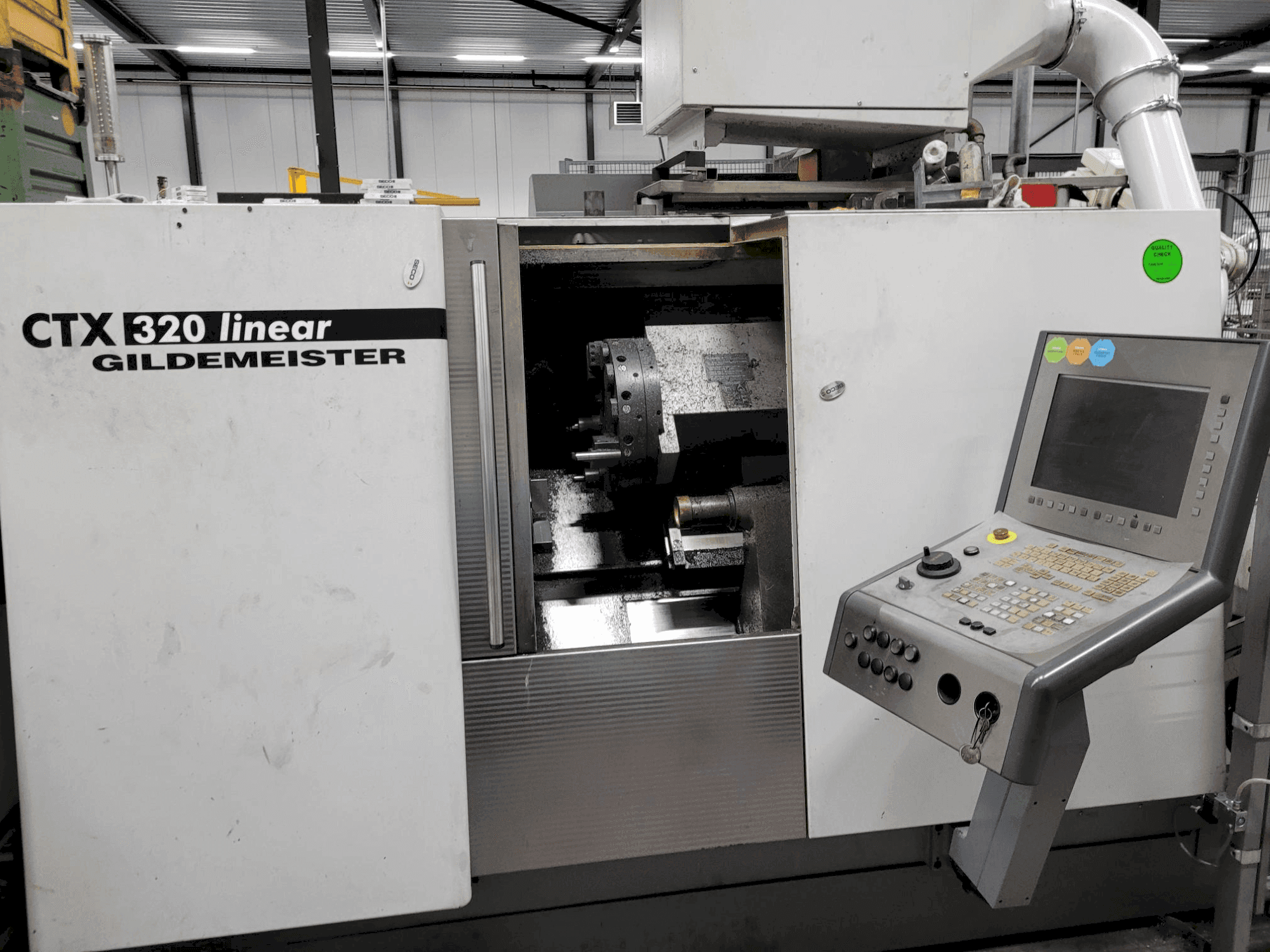Frontansicht der DMG Gildemeister CTX 320 linear Maschine
