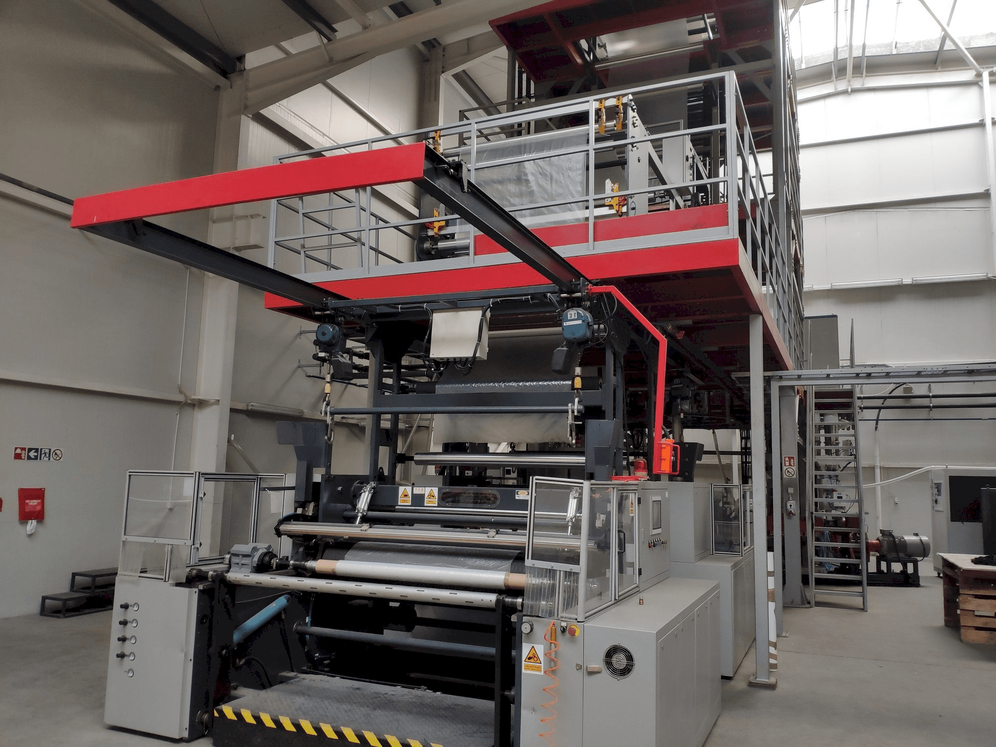 Frontansicht der ROLBATCH 1600 Maschine