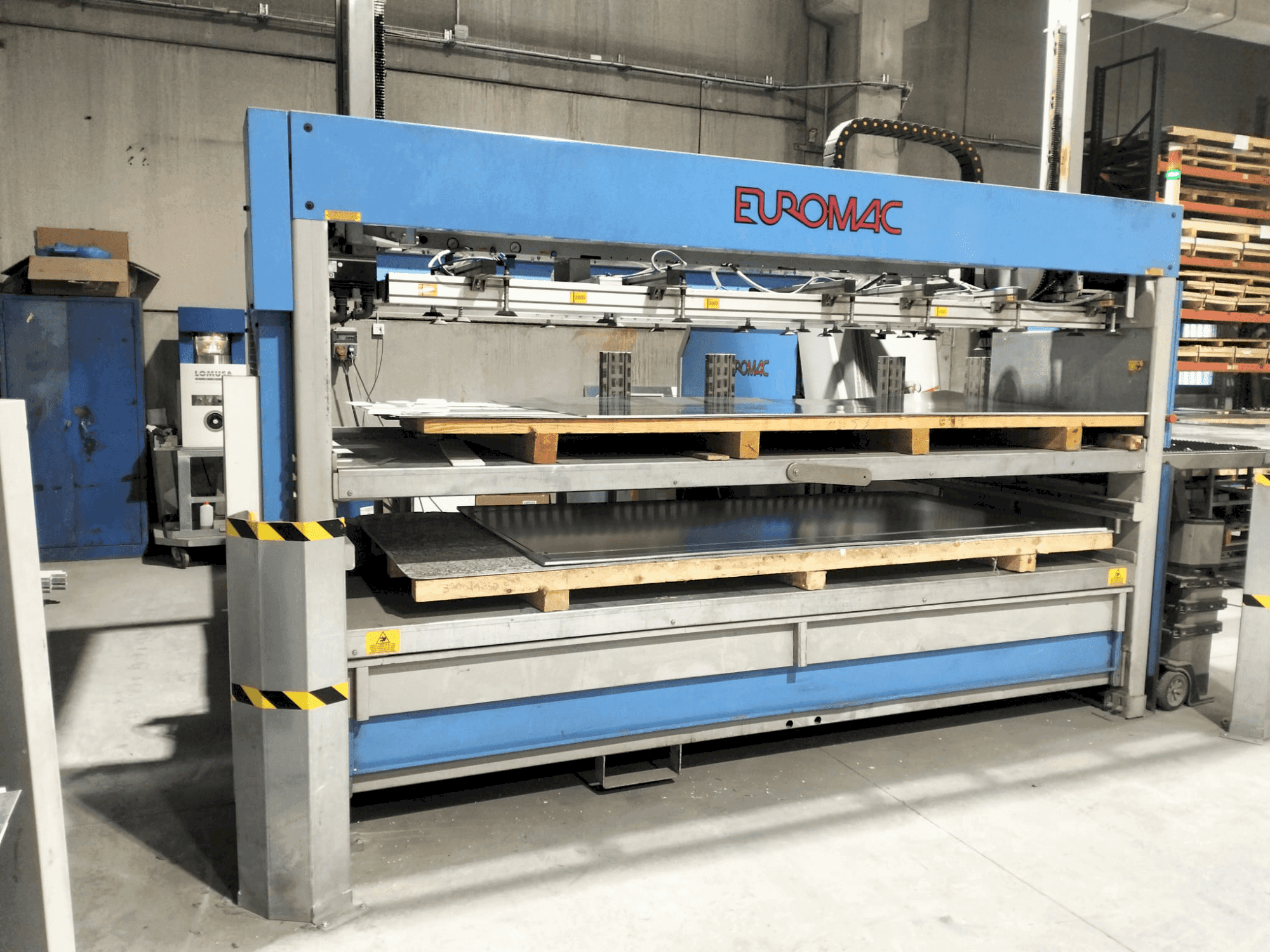 Frontansicht der Euromac MTX FLEX12 Maschine