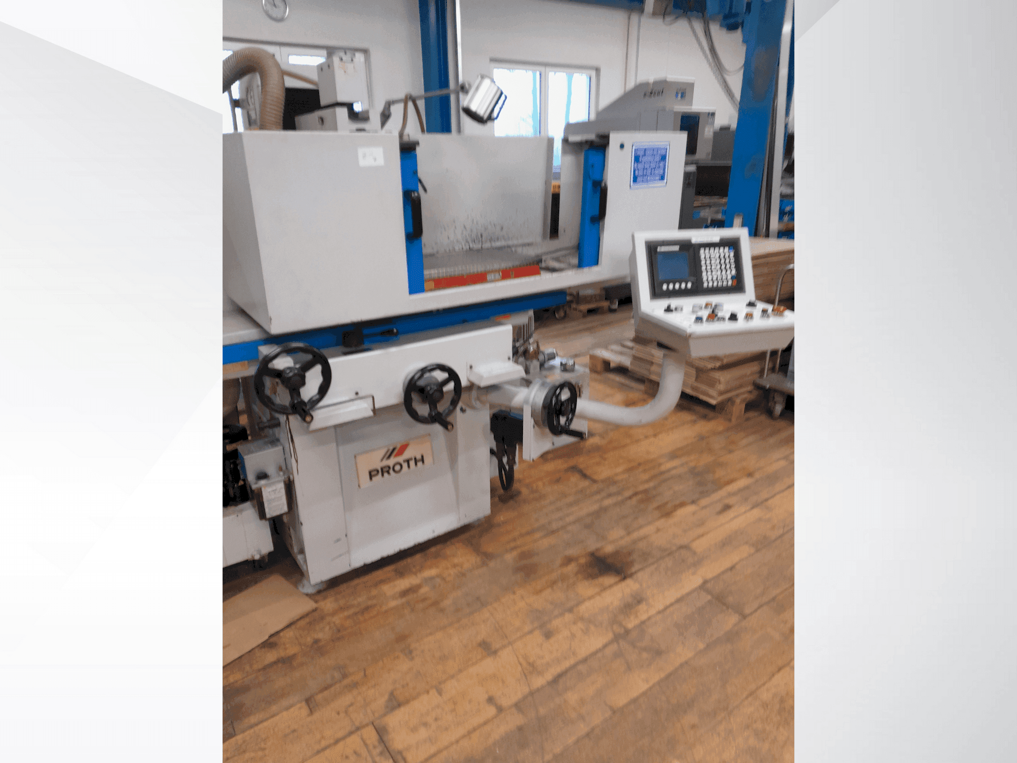 Frontansicht der Proth PSGS-3060AH Maschine