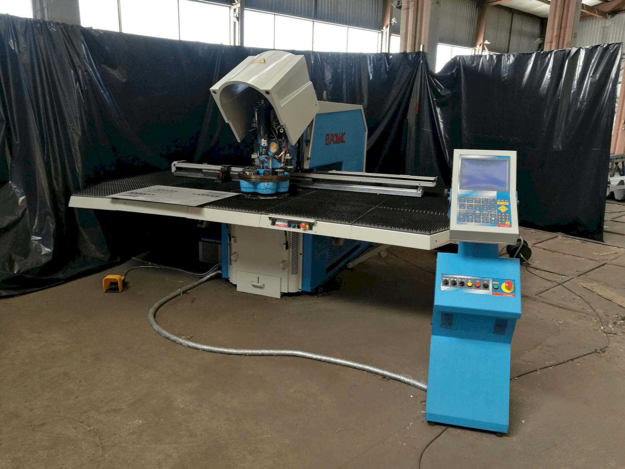 Frontansicht der Euromac MTX INDEX Maschine