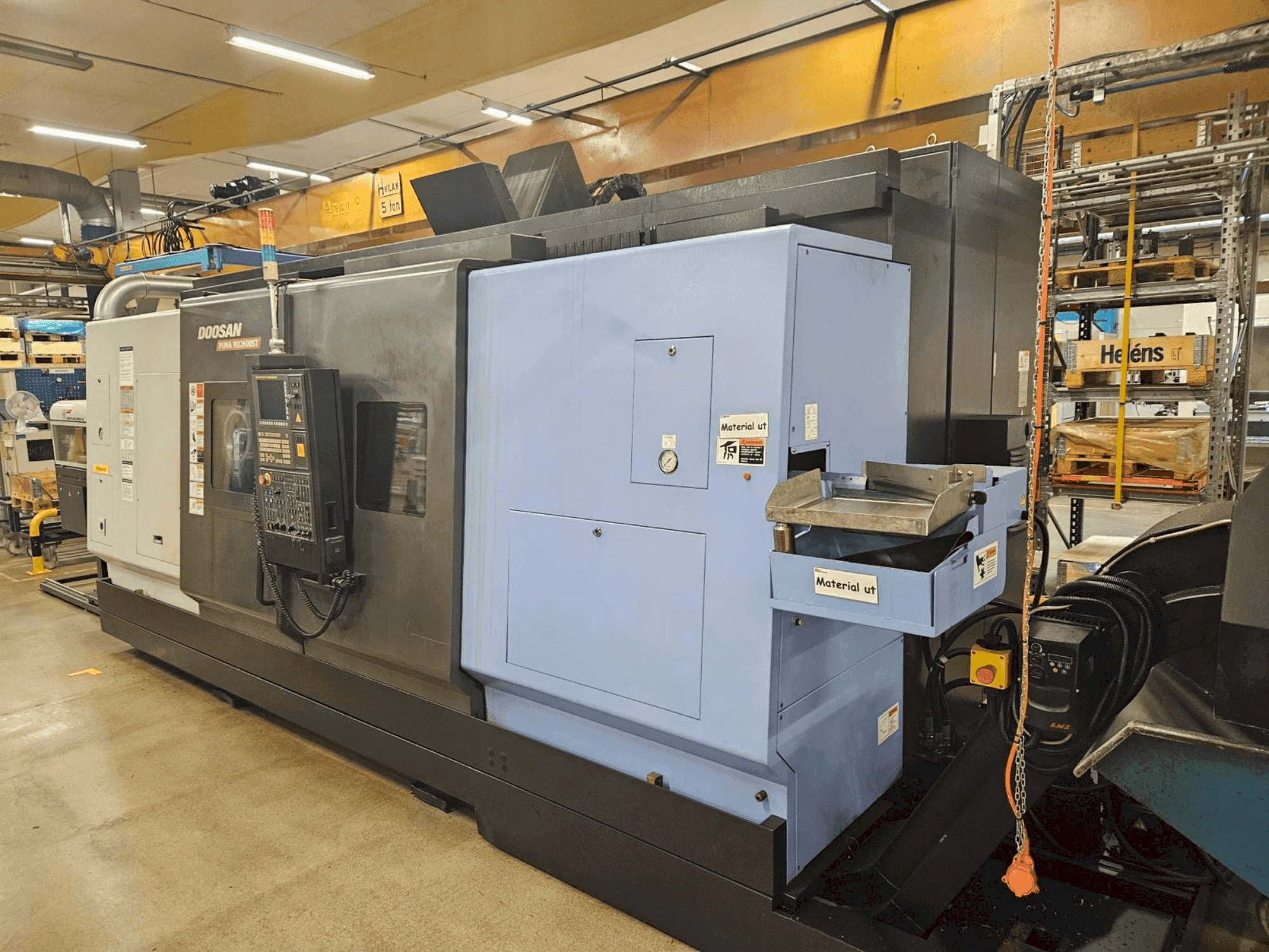 Frontansicht der DOOSAN Puma MX2600ST (2013) Maschine