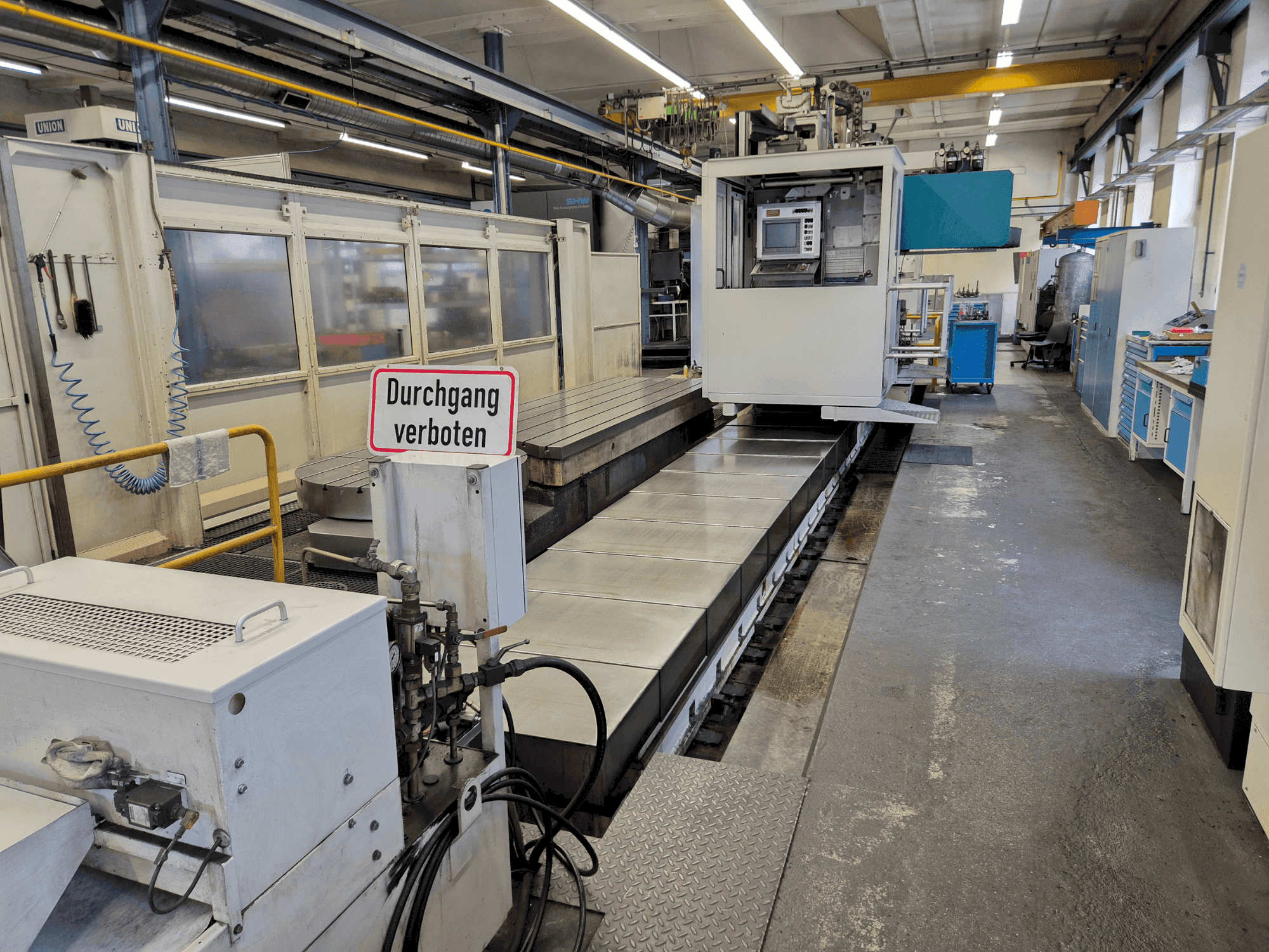 Frontansicht der SHW Powerspeed 5 Maschine