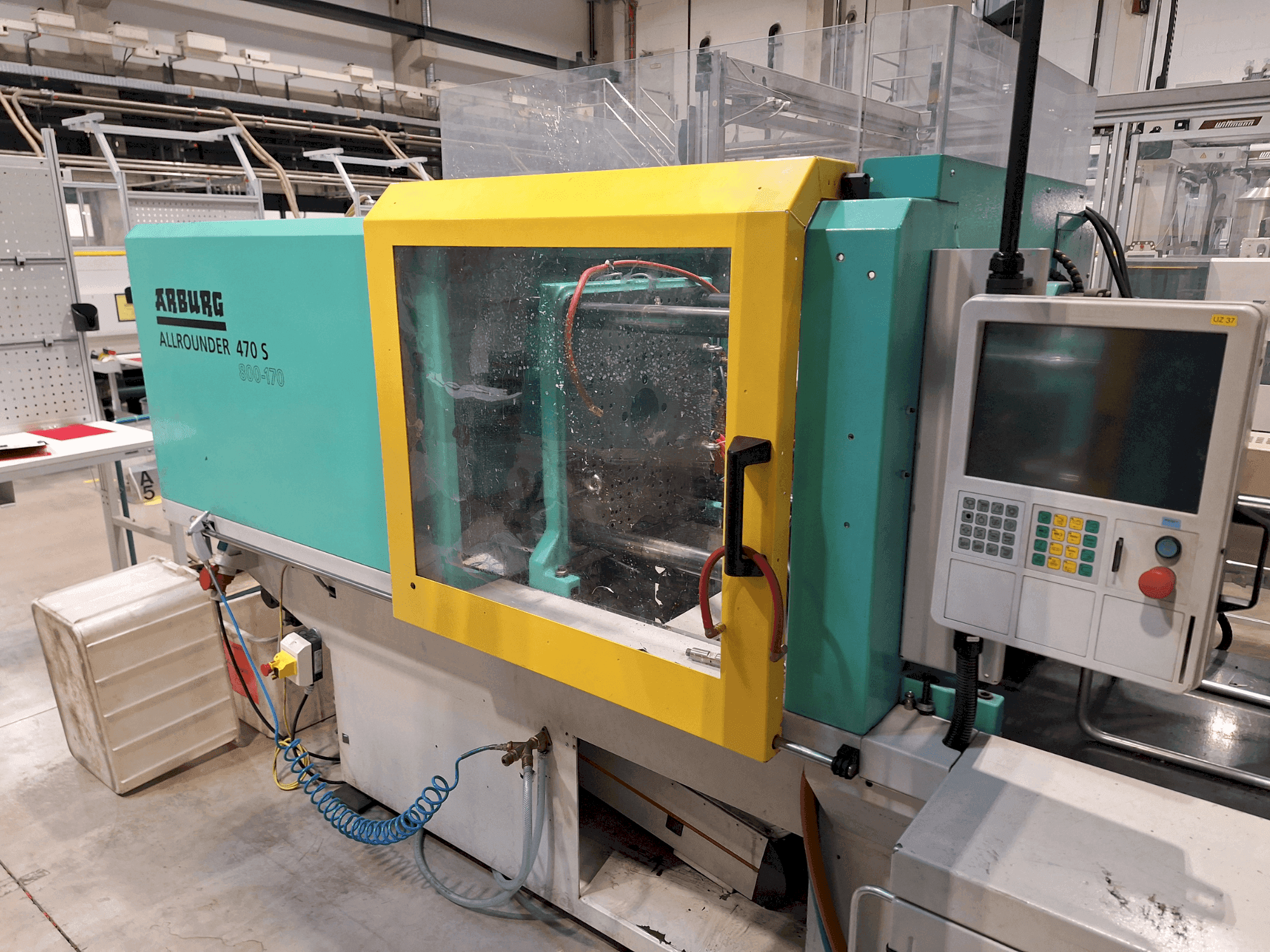 Frontansicht der Arburg 470 S 800-170 Maschine