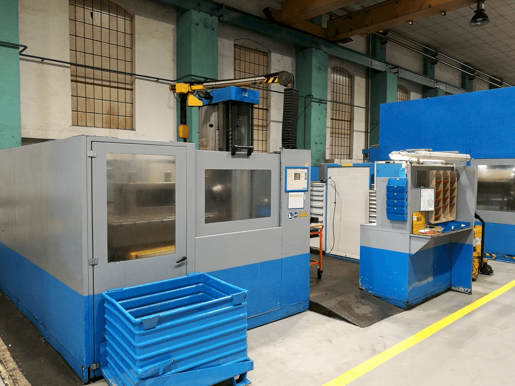 Linke Ansicht der PEGARD AF 130 S Maschine