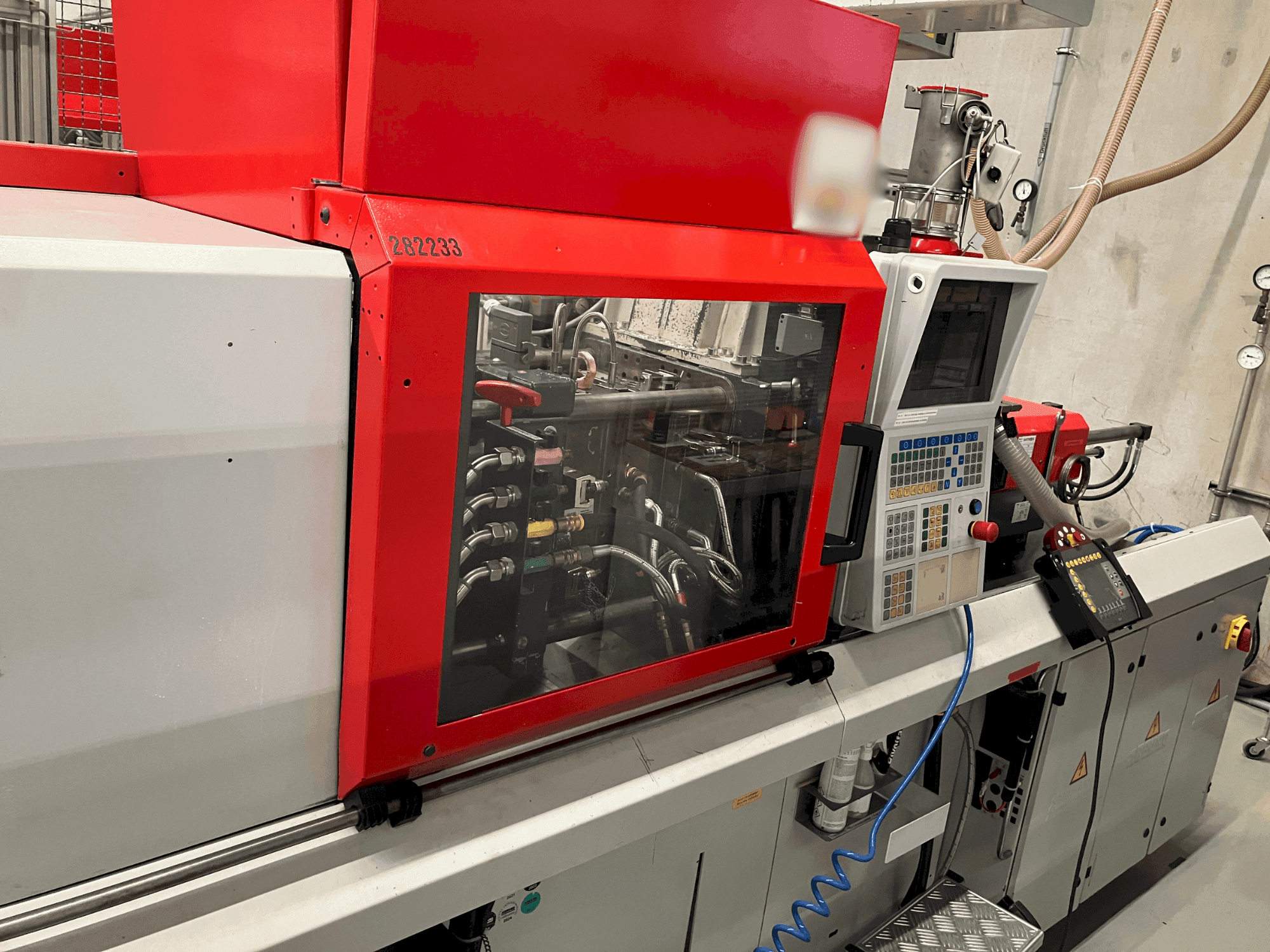 Frontansicht der Arburg Allrounder 320 S 500-150 Maschine