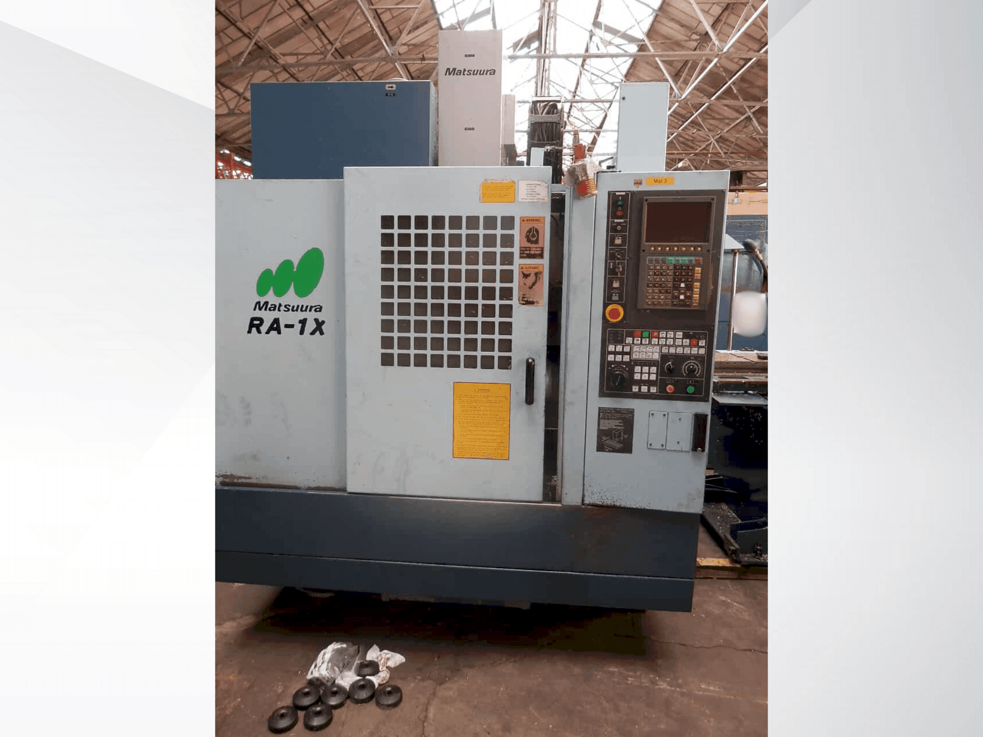 Frontansicht der Matsuura RA-1X Twin Pallet Maschine