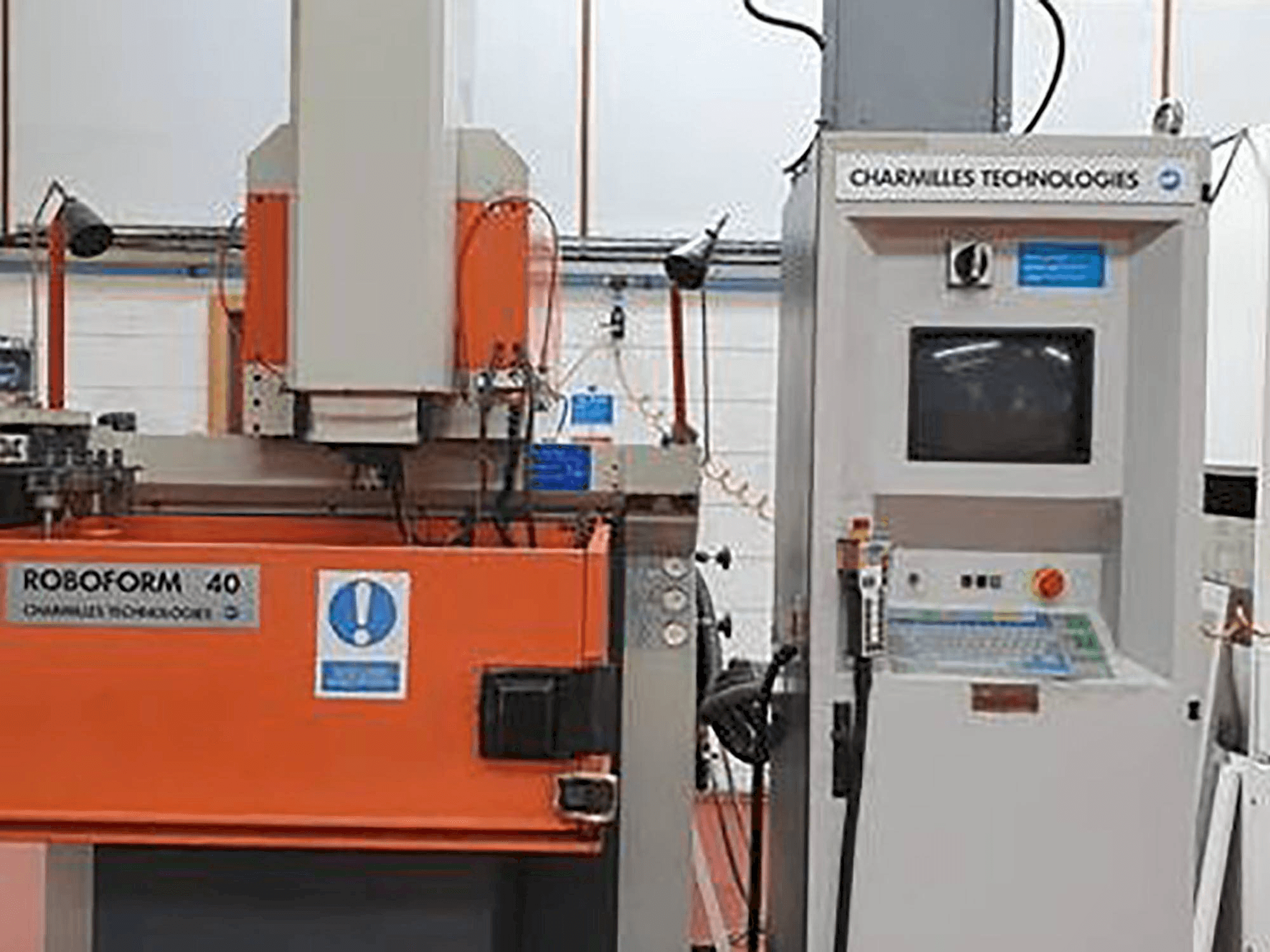 Frontansicht der CHARMILLES Roboform 40 Maschine