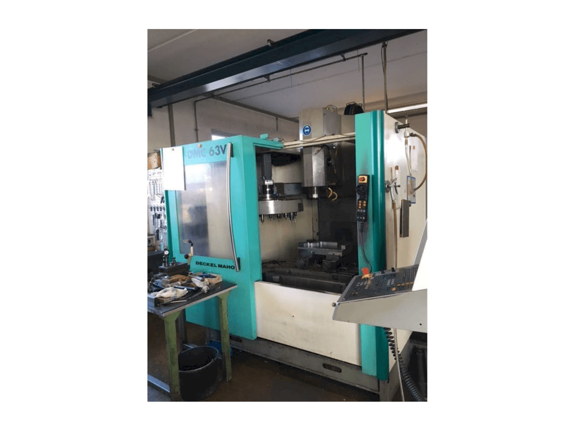 Frontansicht der DMC DMC 63V Maschine