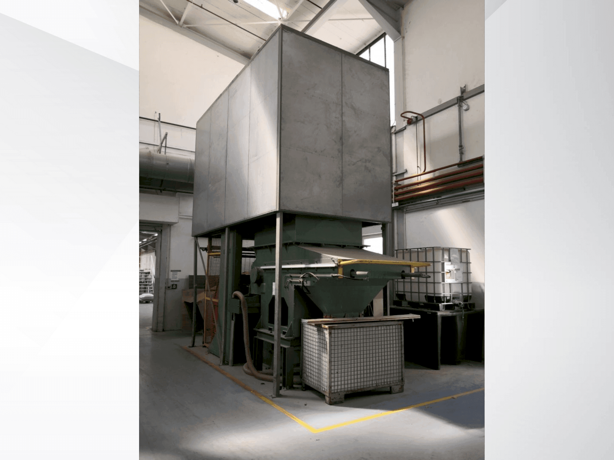 Frontansicht der VECOPLAN VAZ 145 / 135 S Maschine