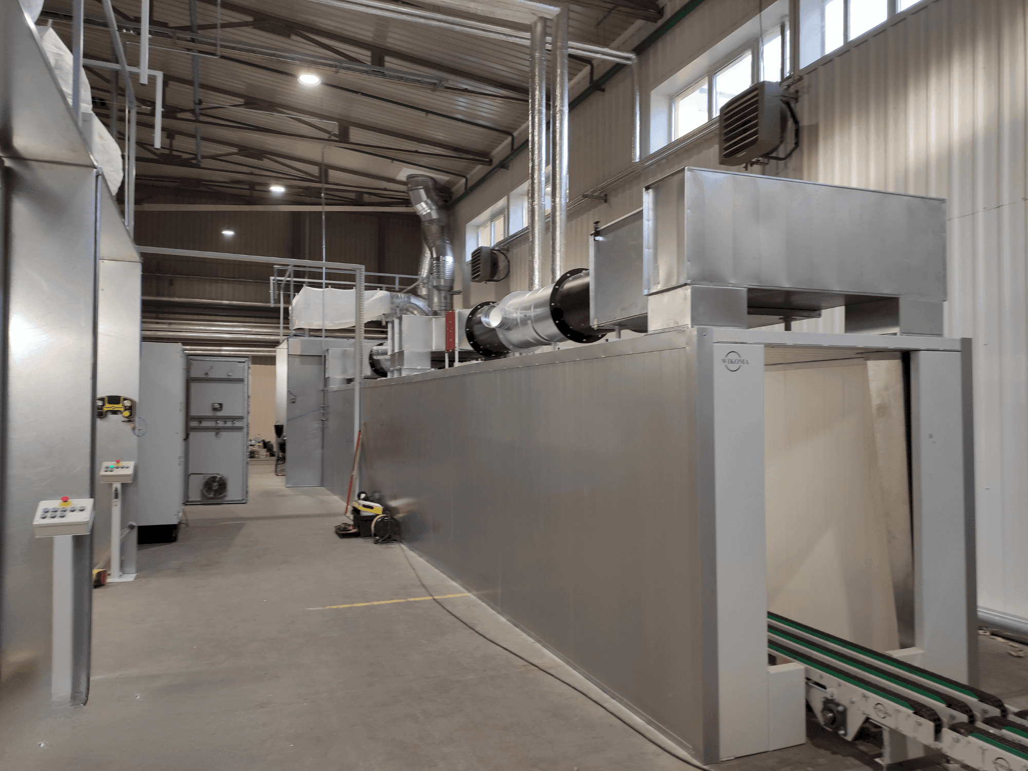 Seitenansicht der WIKOMA LL001 Maschine