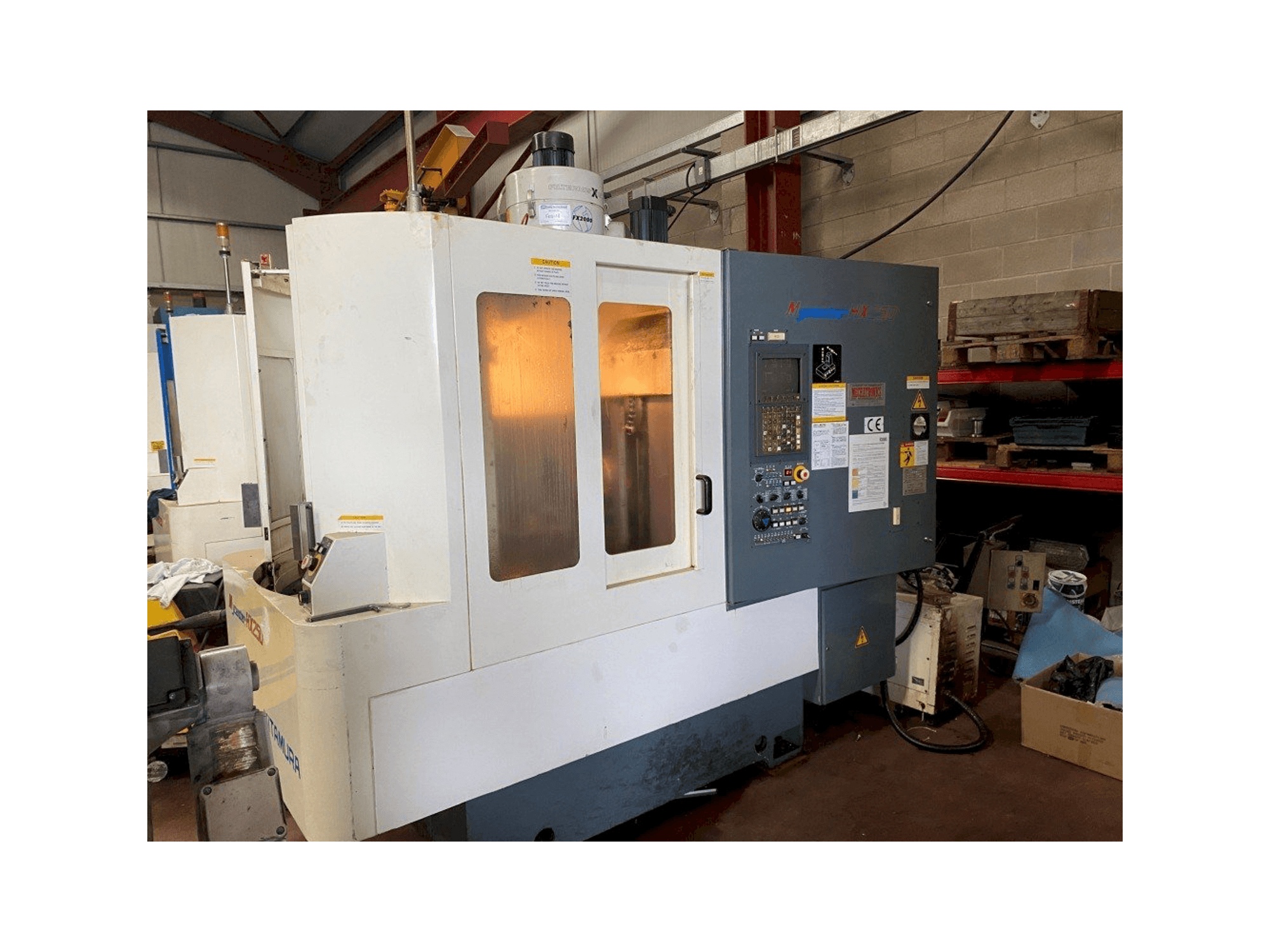 Frontansicht der Kitamura Mycenter HX250 Maschine