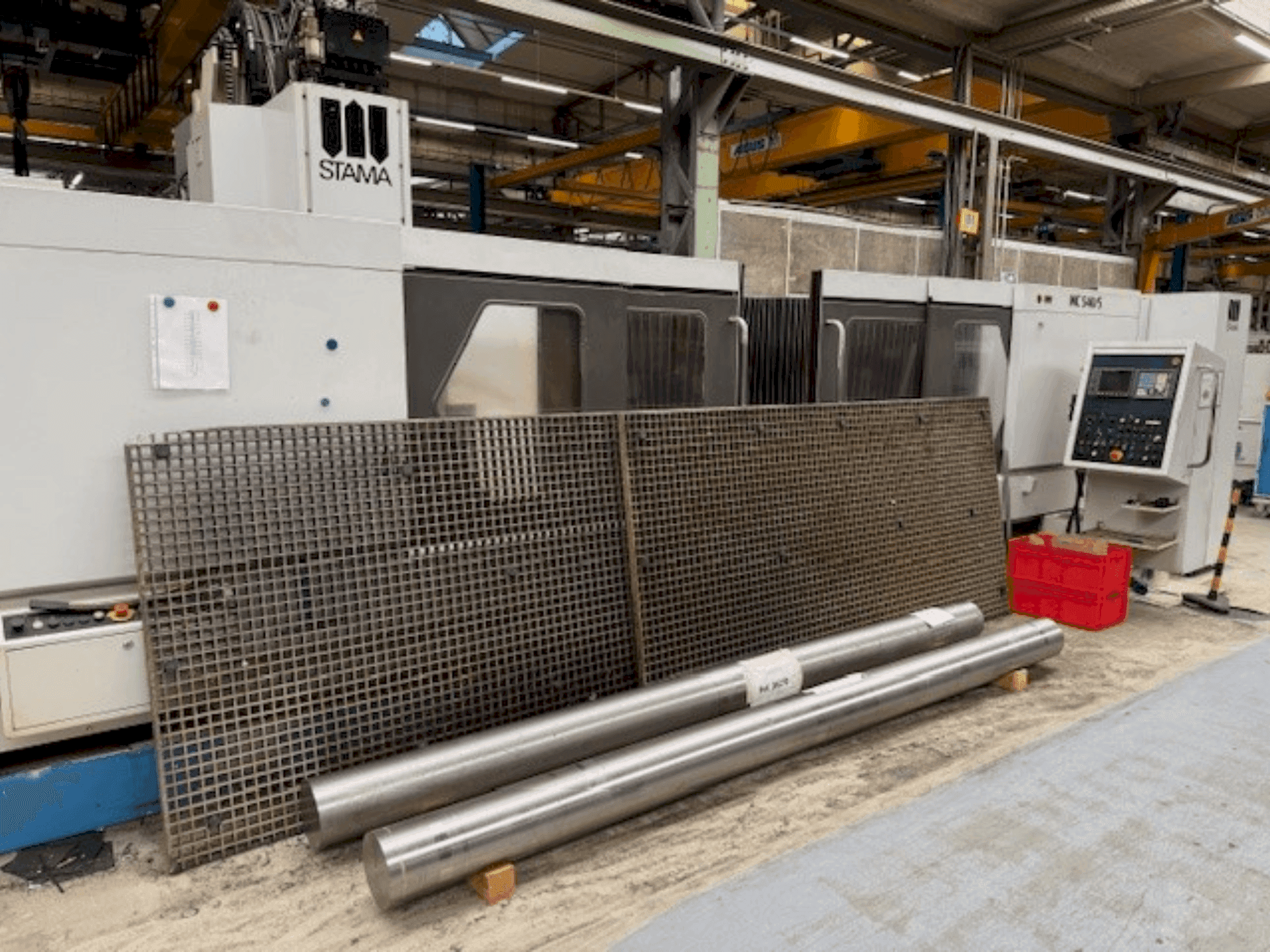 Frontansicht der STAMA MC 540 Maschine