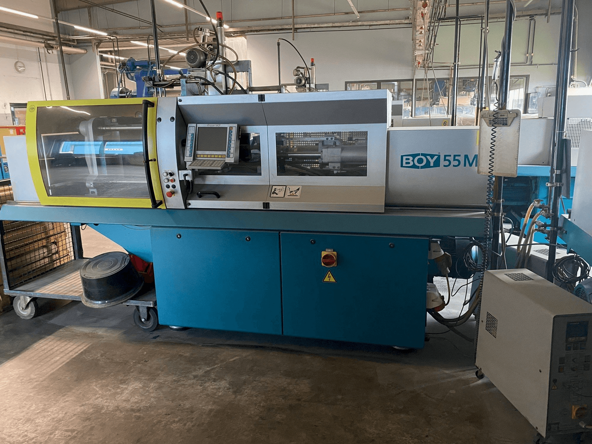 Frontansicht der BOY 55 M Maschine