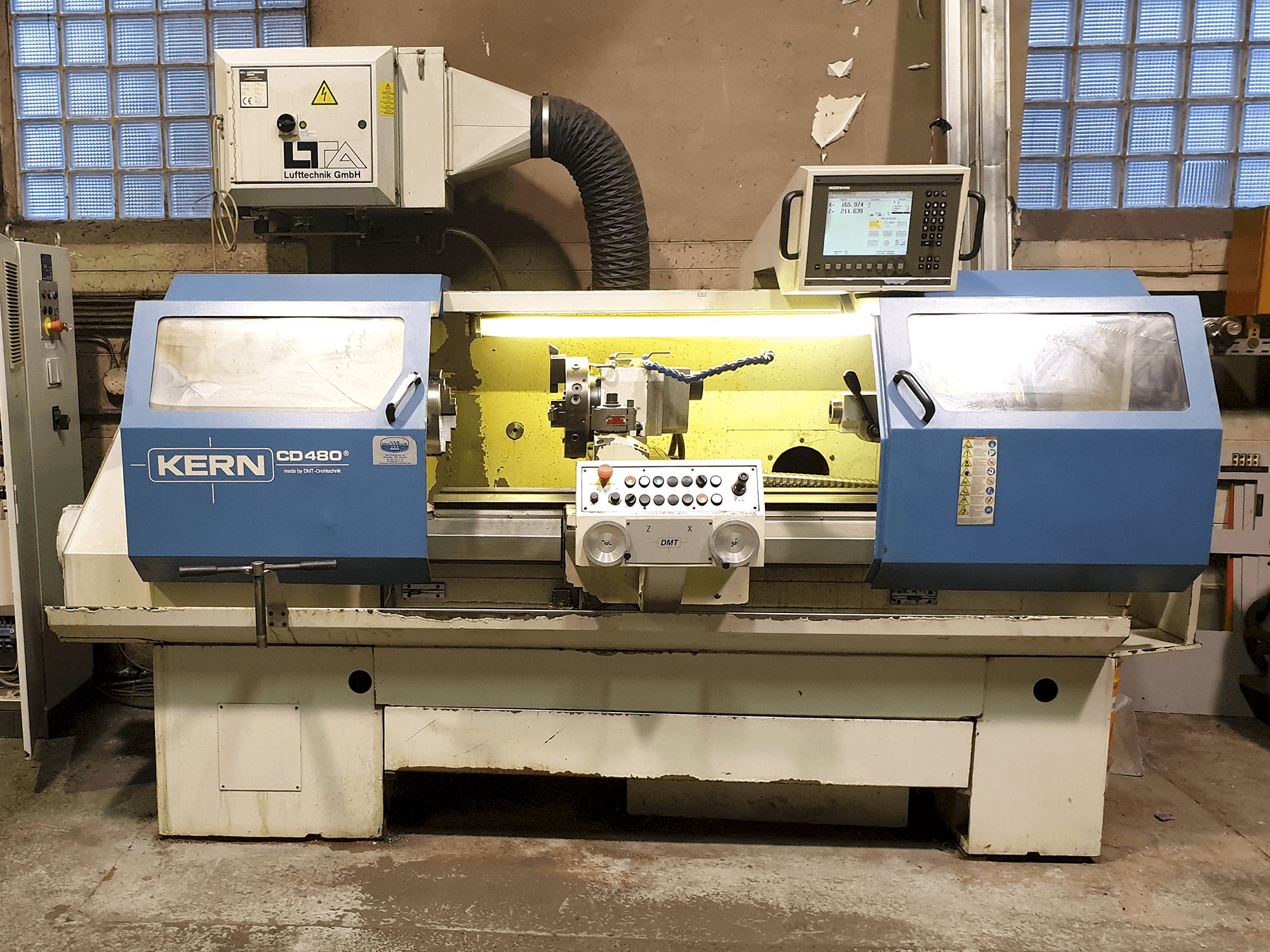 Frontansicht der KERN CD 480 Maschine