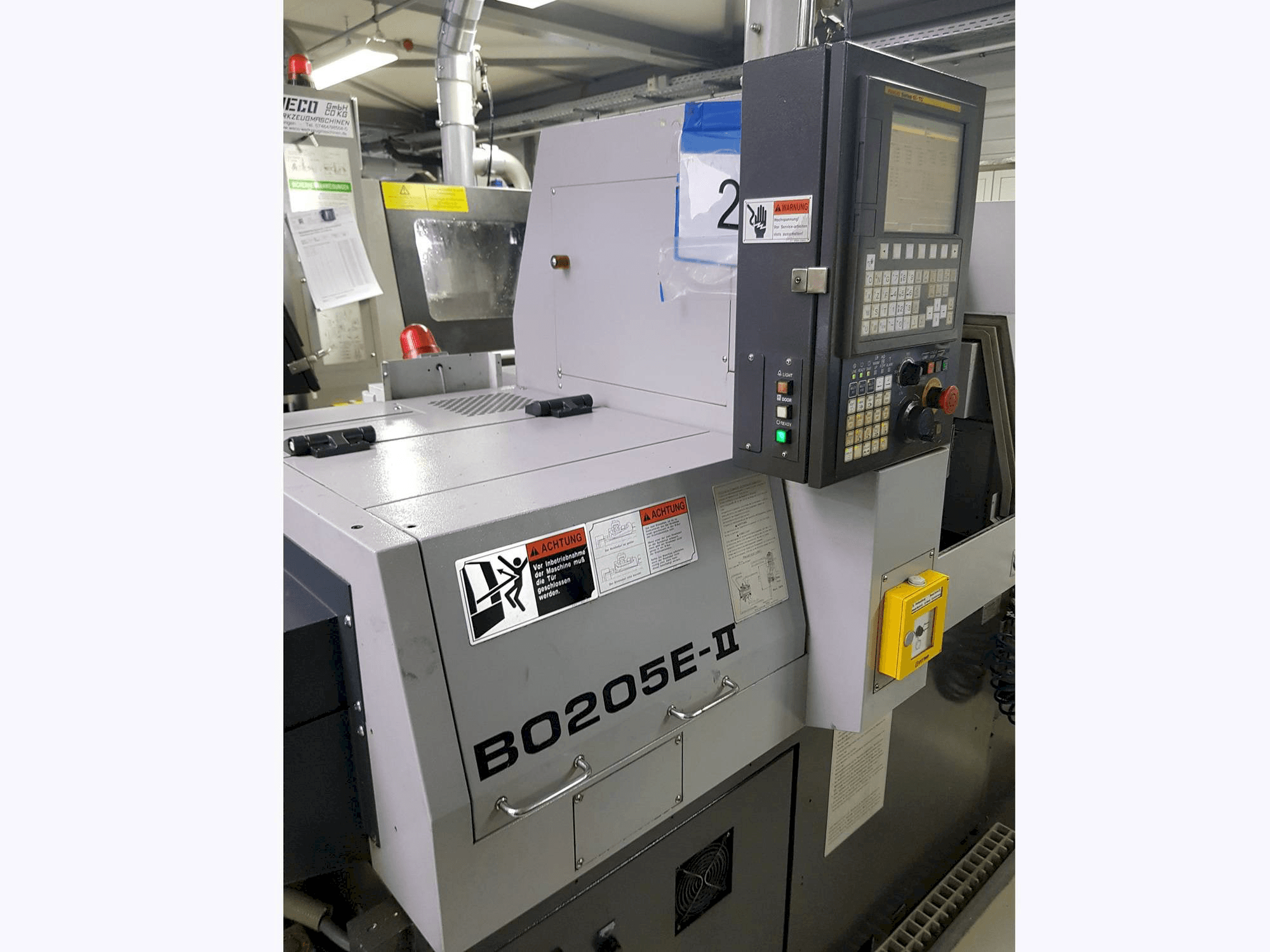 Frontansicht der TSUGAMI BO205E-II Maschine