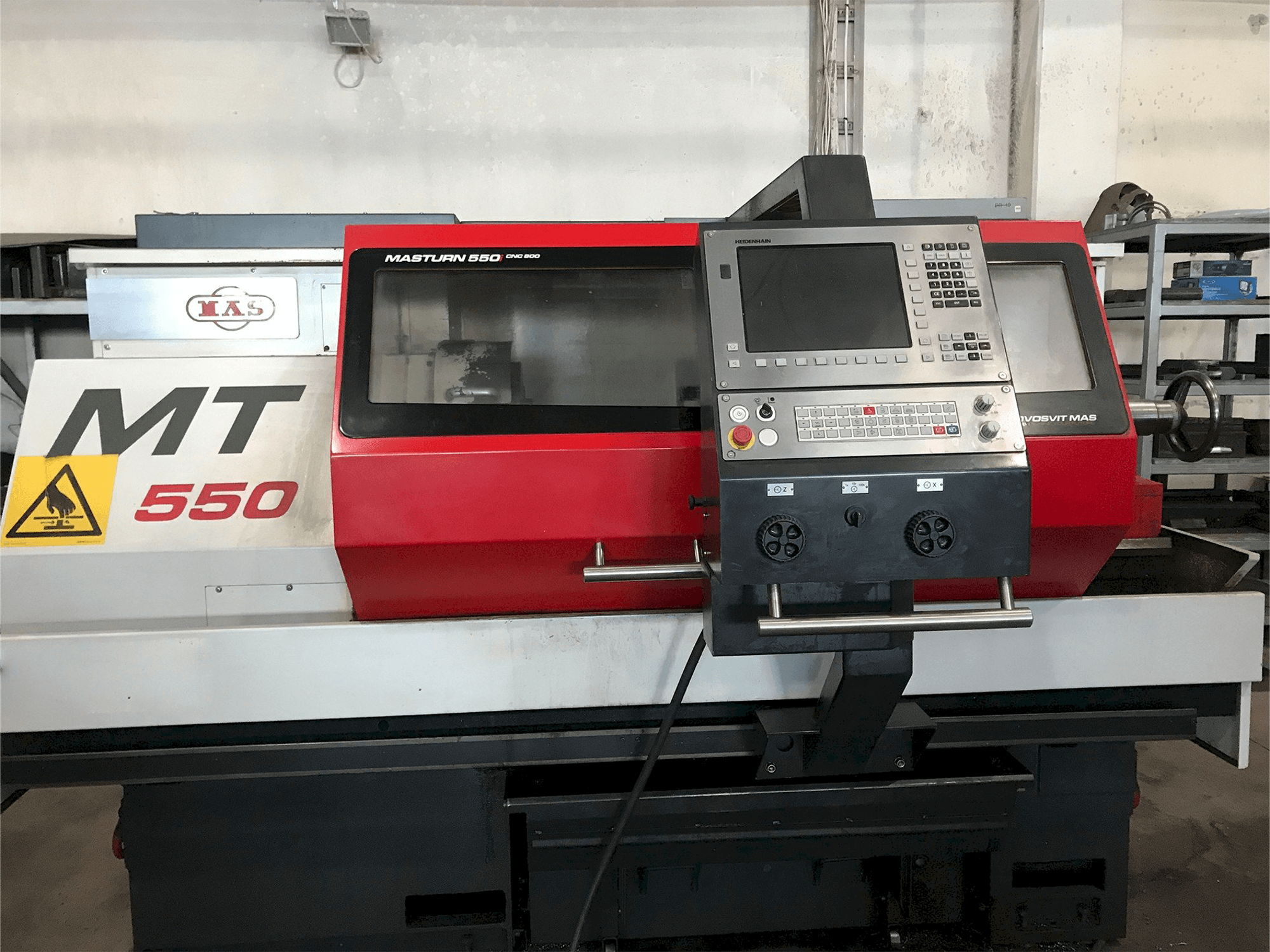 Frontansicht der MAS MASTURN MT 550 Maschine