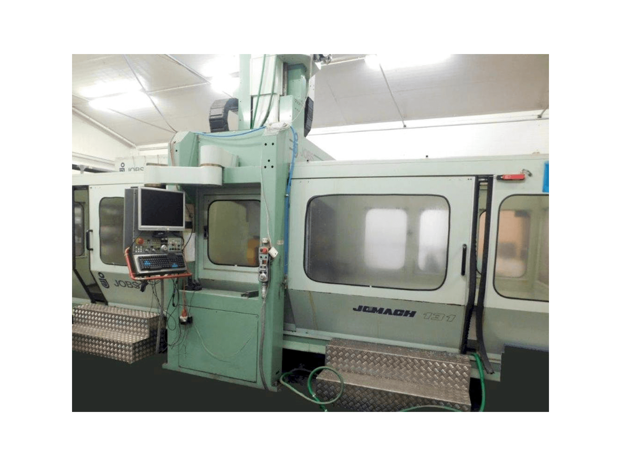 Frontansicht der JOBS Jomach 131 Maschine