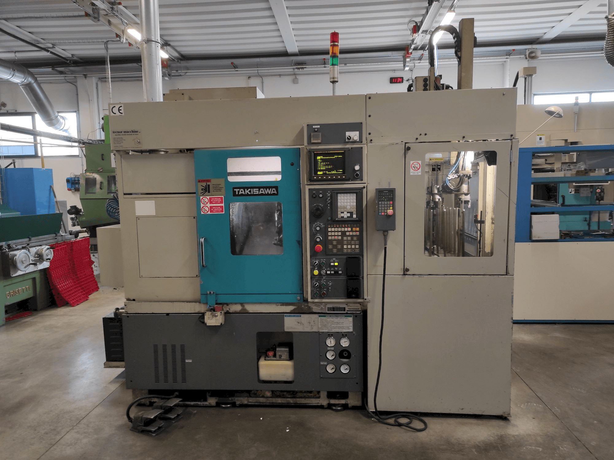 Frontansicht der Takisawa TX20 Maschine