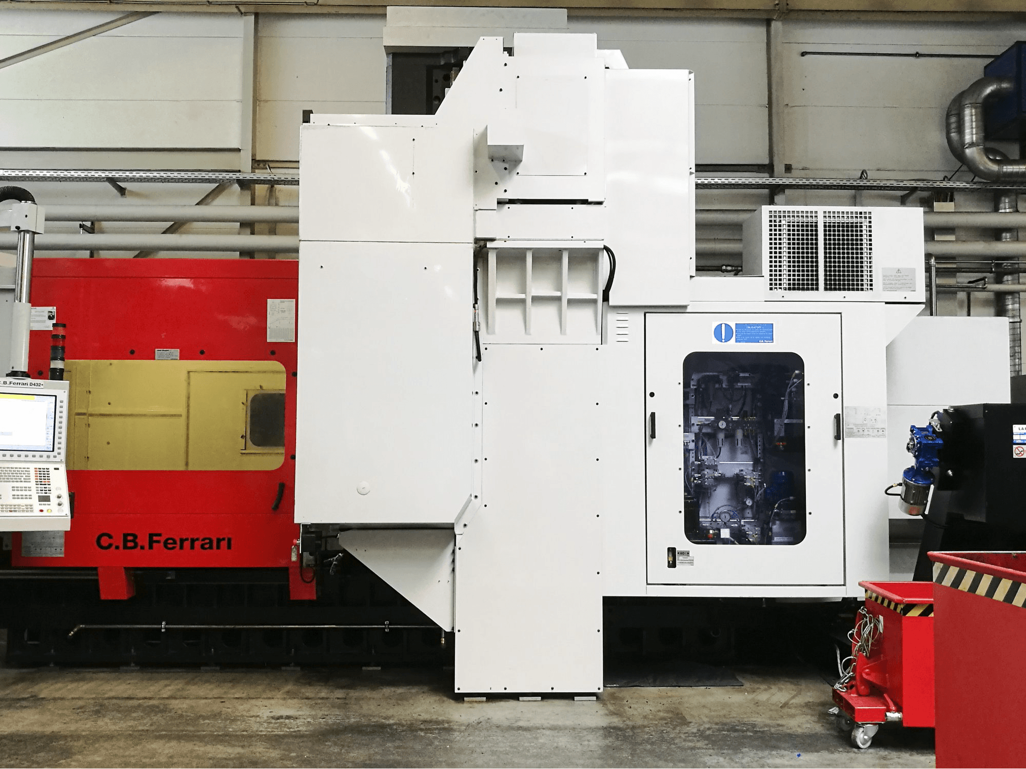 Frontansicht der C.B. Ferrari D432 Maschine