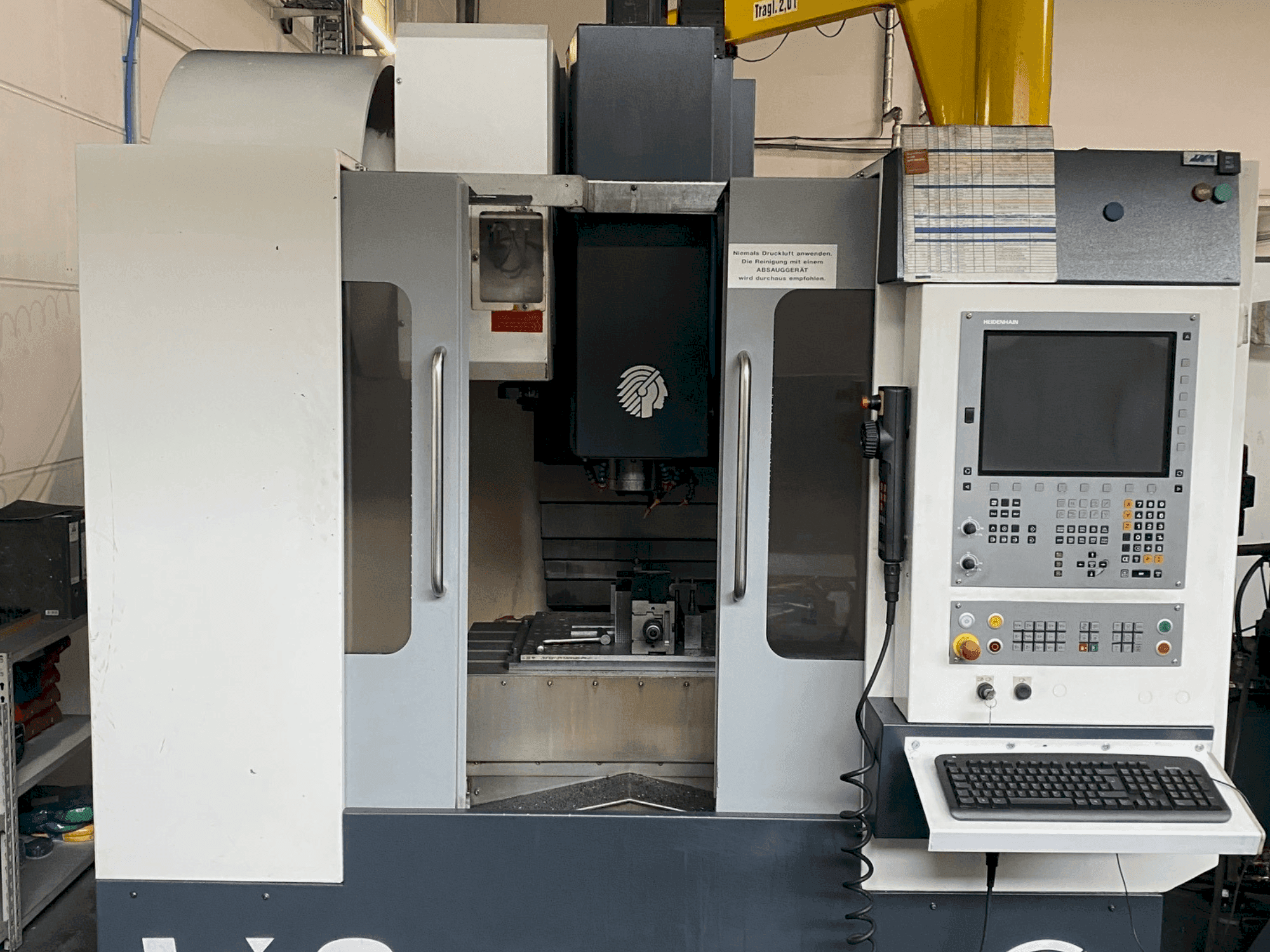 Frontansicht der Huron VX8 Maschine