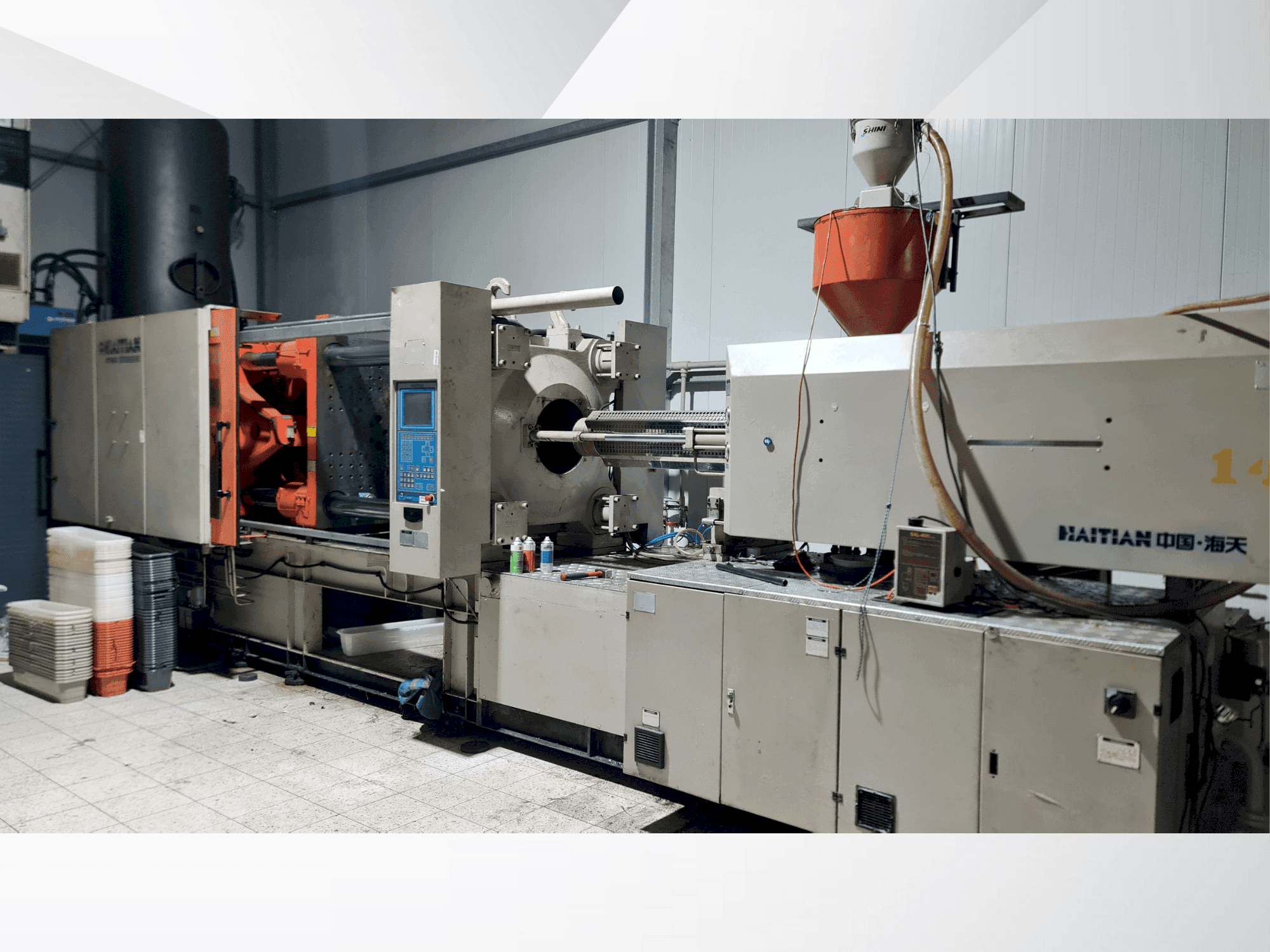 Frontansicht der HAITIAN 2006 Maschine