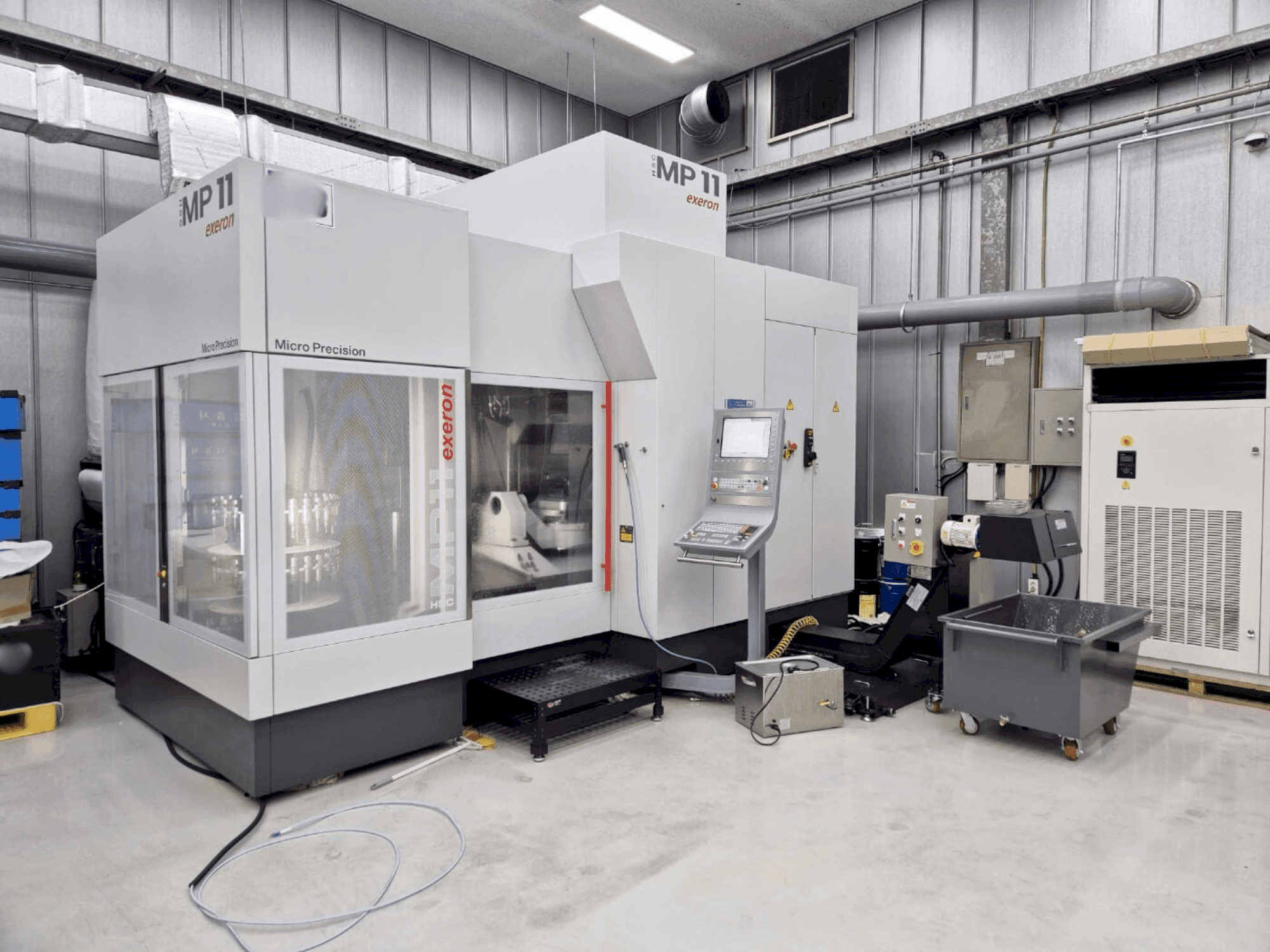 Frontansicht der Exeron HSC MP 11/5 Maschine
