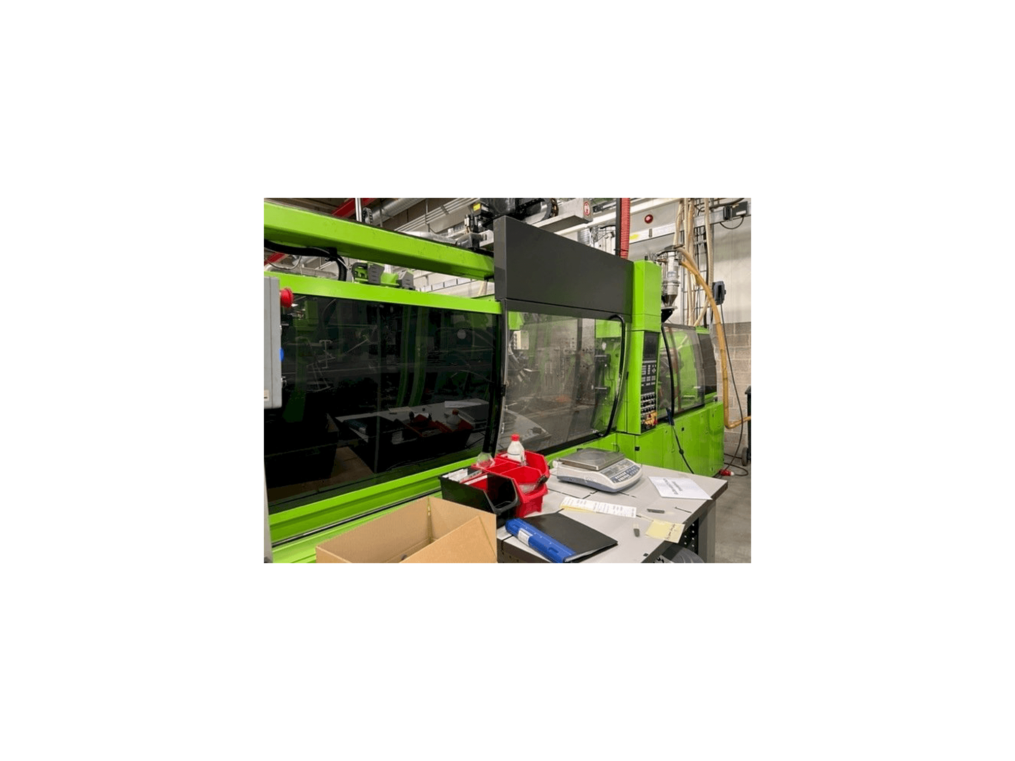 Frontansicht der Engel ES 650H200W / 125 HL-2F Maschine