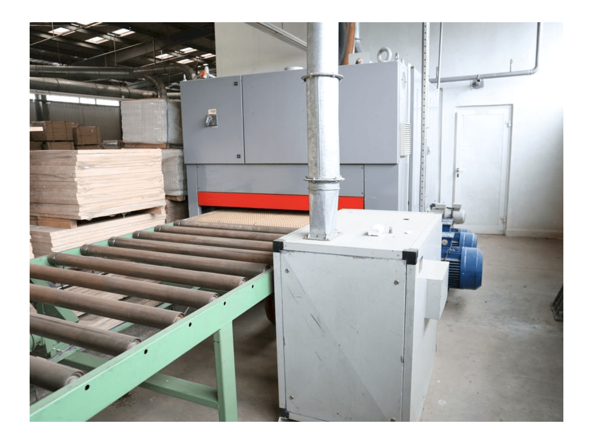 Frontansicht der ESTERER A.G. HDN 600 Maschine