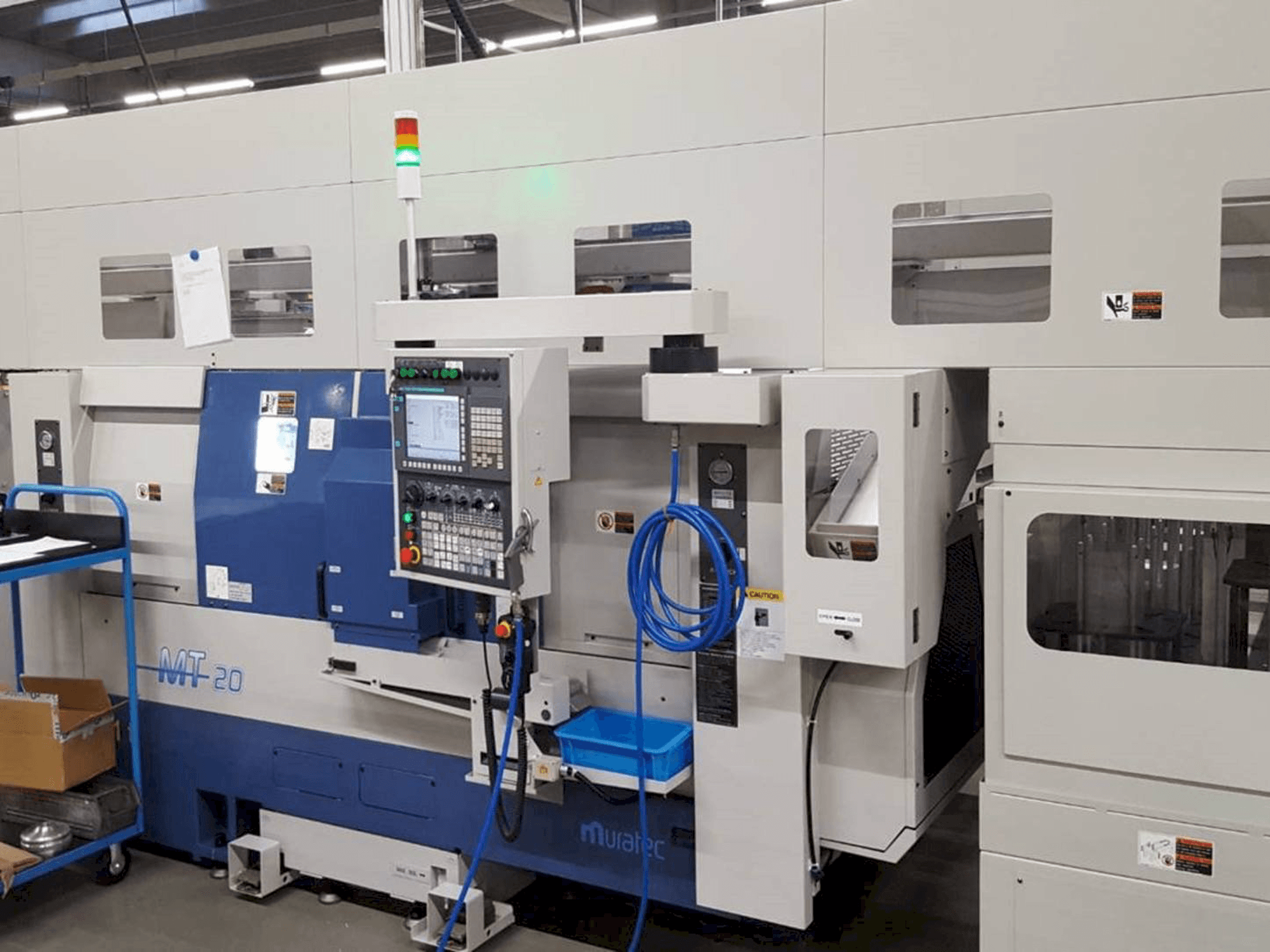 Frontansicht der Muratec MT 20 GYMC Maschine