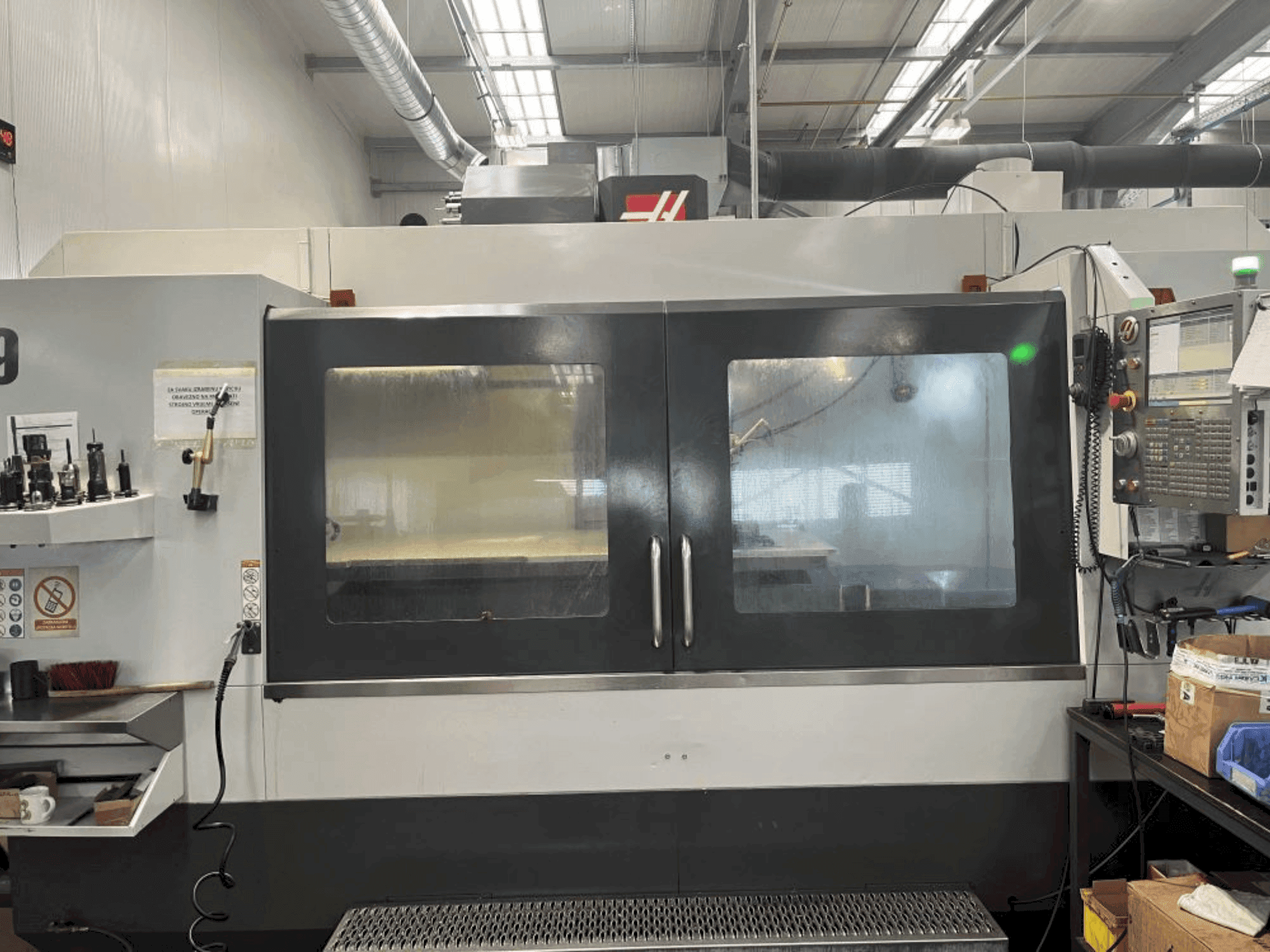 Frontansicht der HAAS Vf- 9/40 Maschine