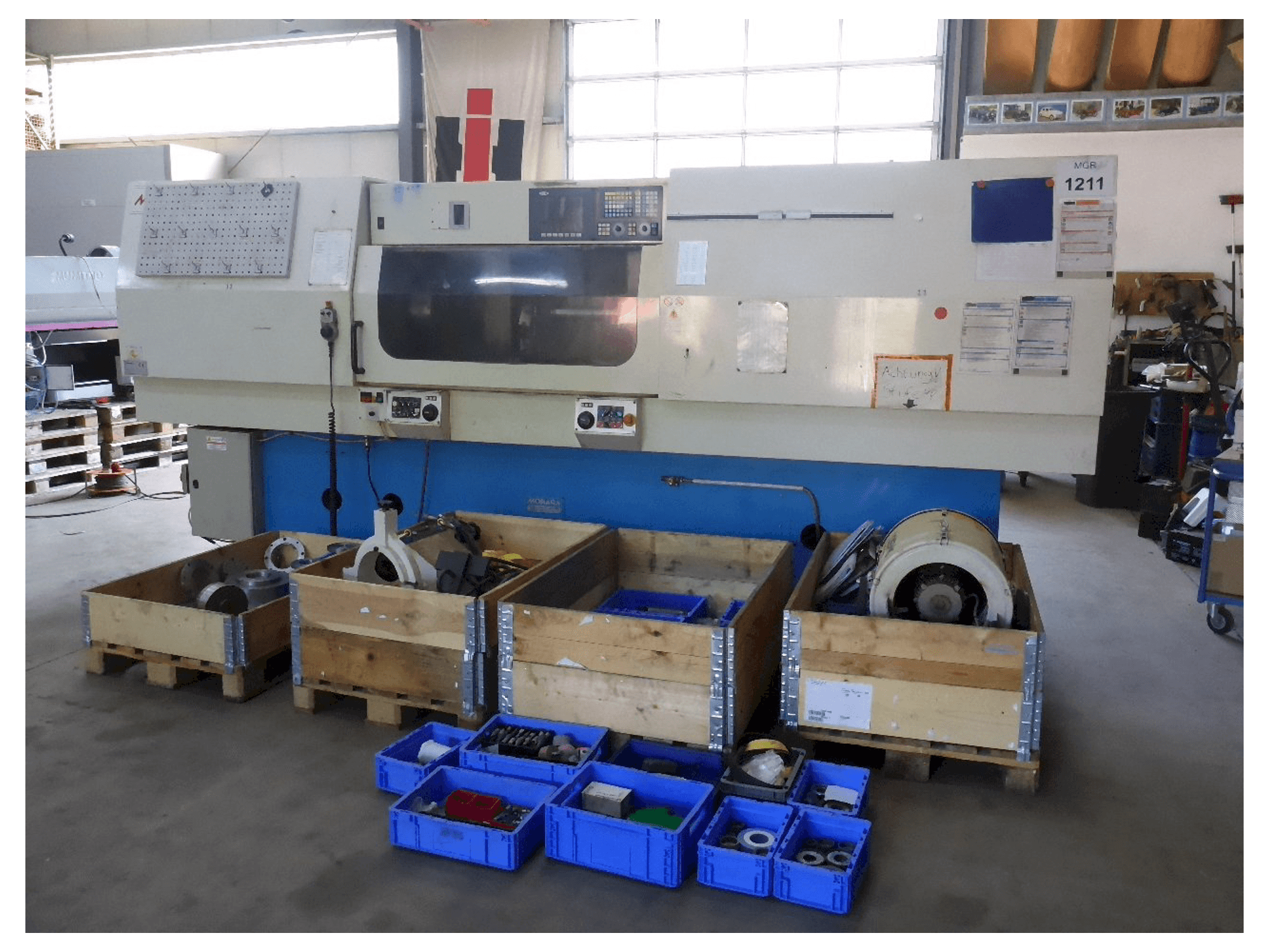Frontansicht der MORARA Heavy Quick I/E 1000 CNC Maschine